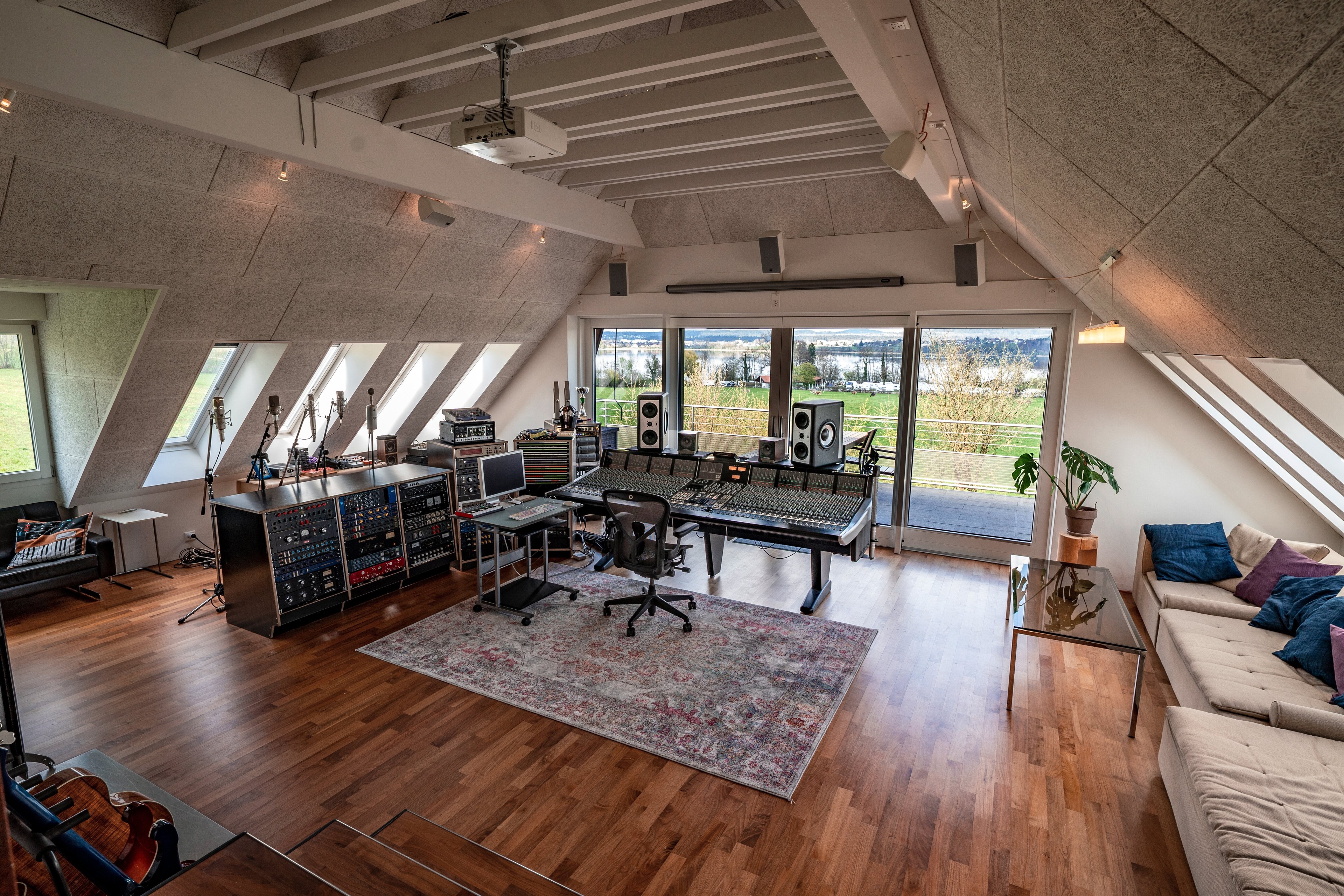 Powerplay Studio E — photo 3