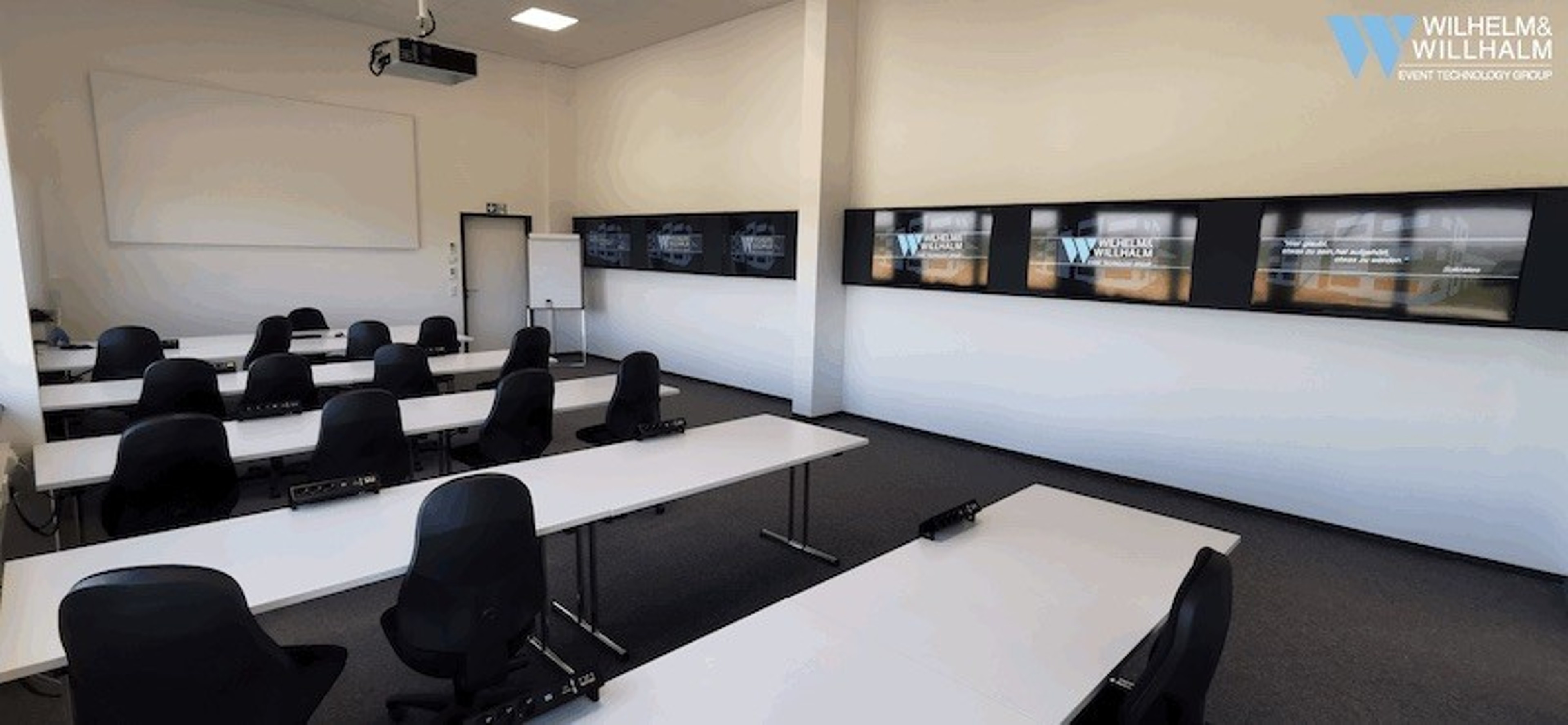 WWVT Academy demo hall and meeting facilities — 写真3