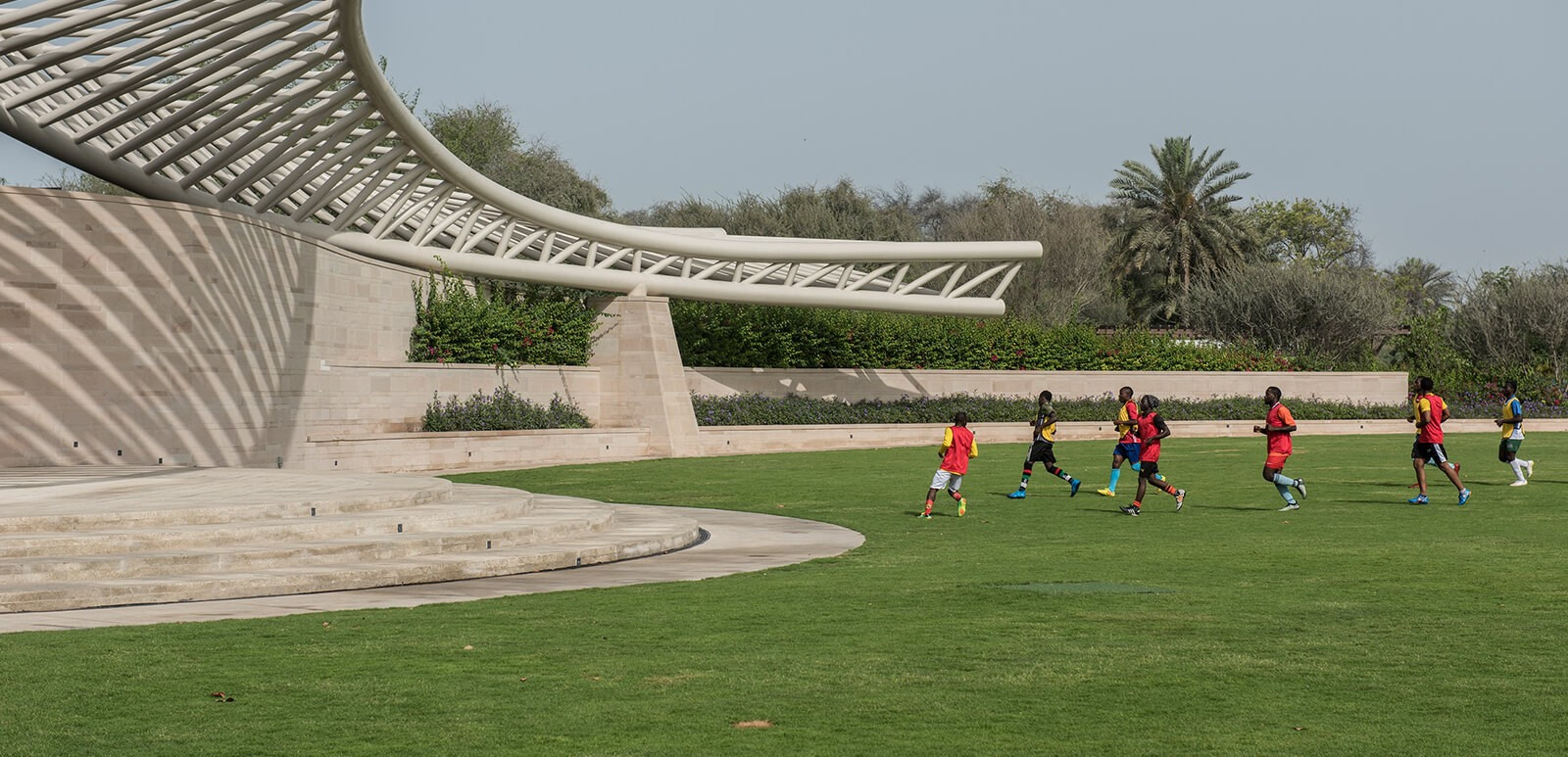 Amphitheatre at Umm Al Emarat Park — 写真5