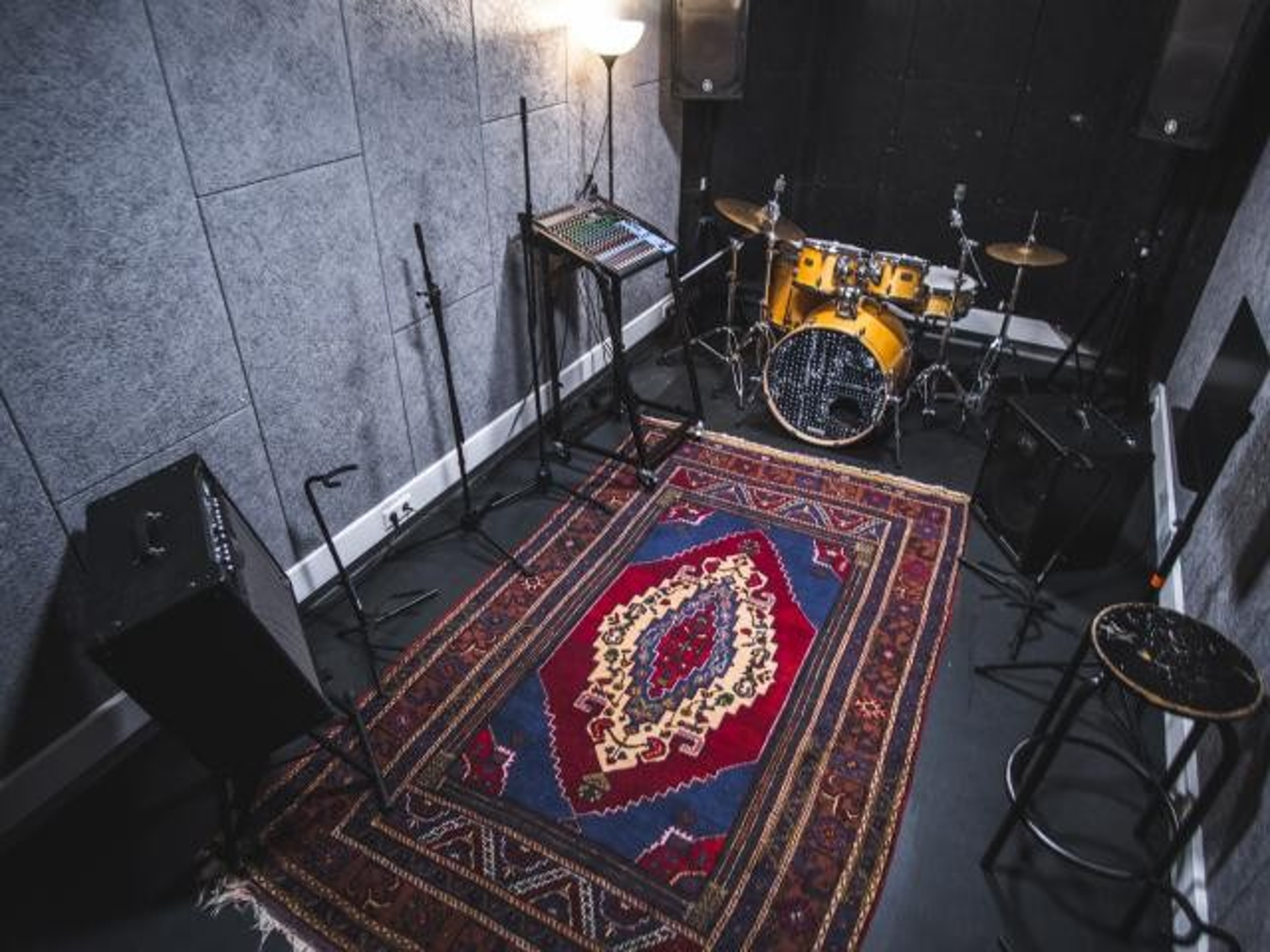 Rehearsal room BASIC - A