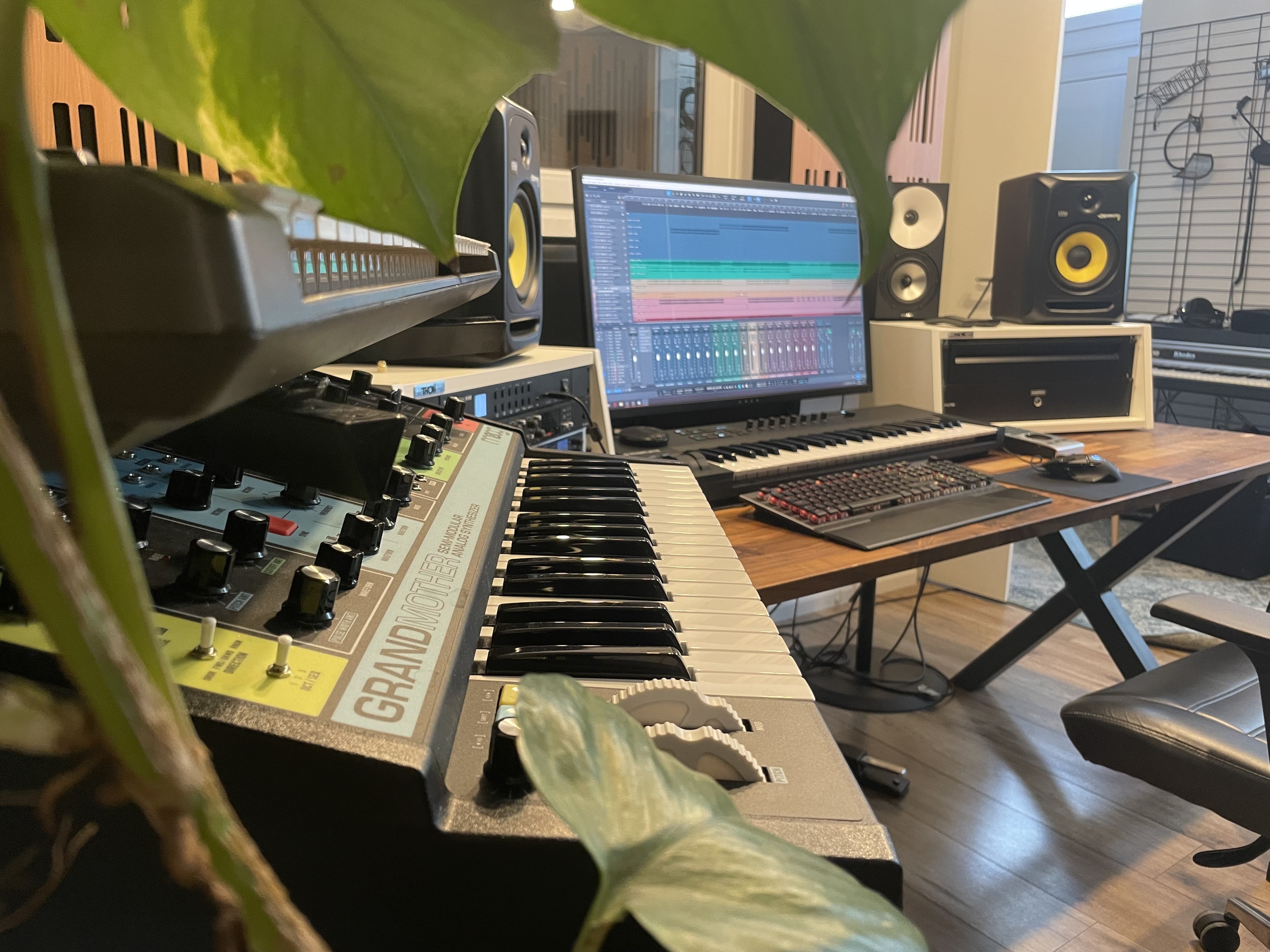 Recording Studio with Sound Engineer — photo 3