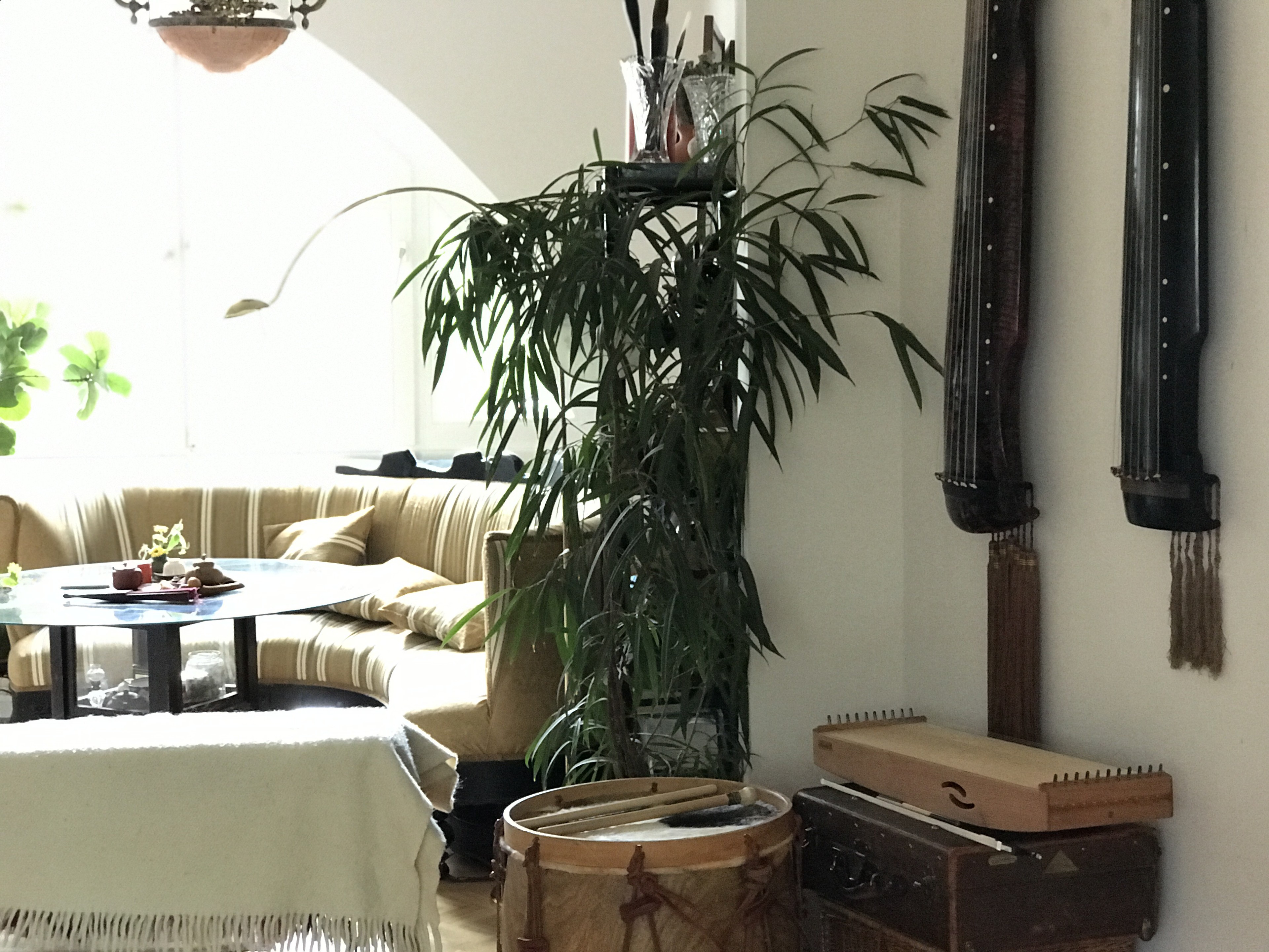 Little private "salon" with a piano — photo 4