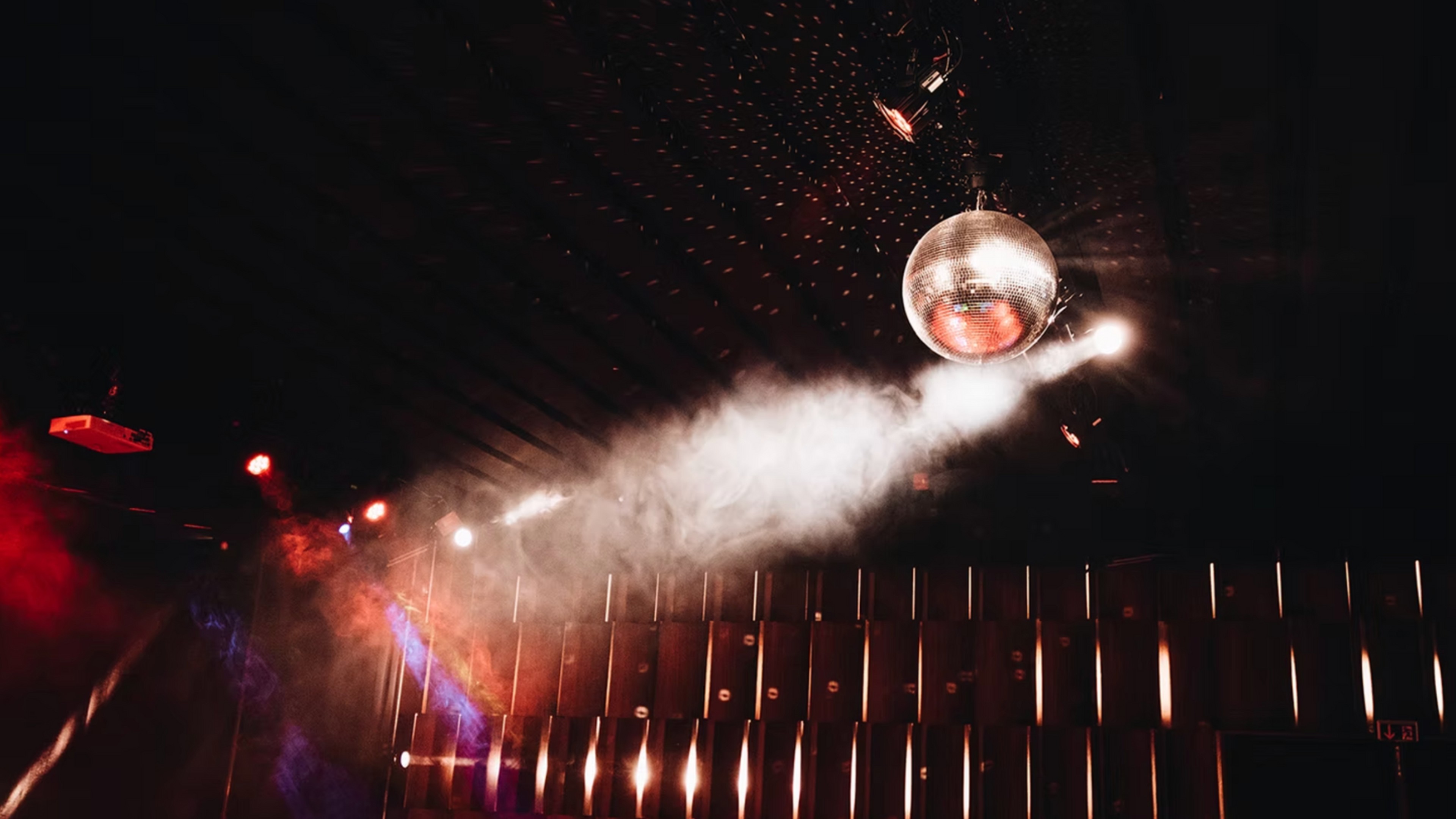 Cinema at Haus Ungarn — 写真4