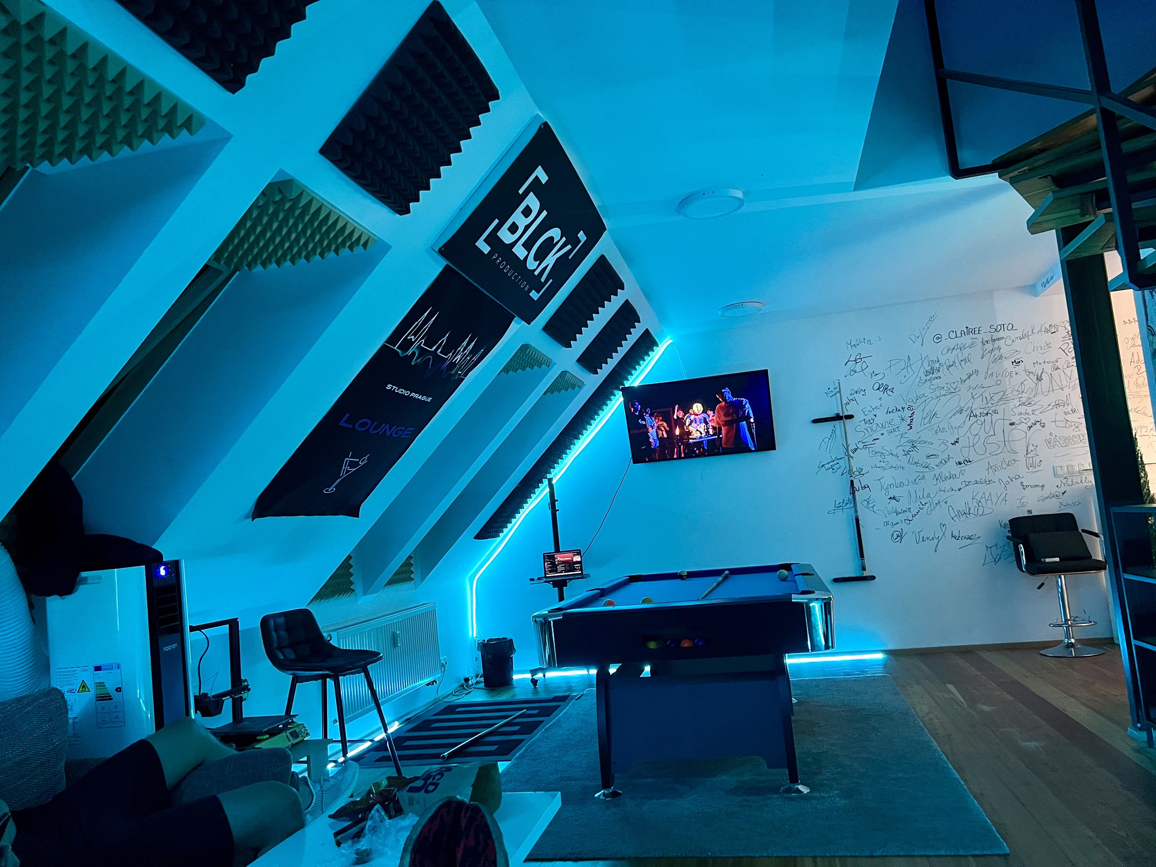 Recording and production studio with chill zone — photo 4
