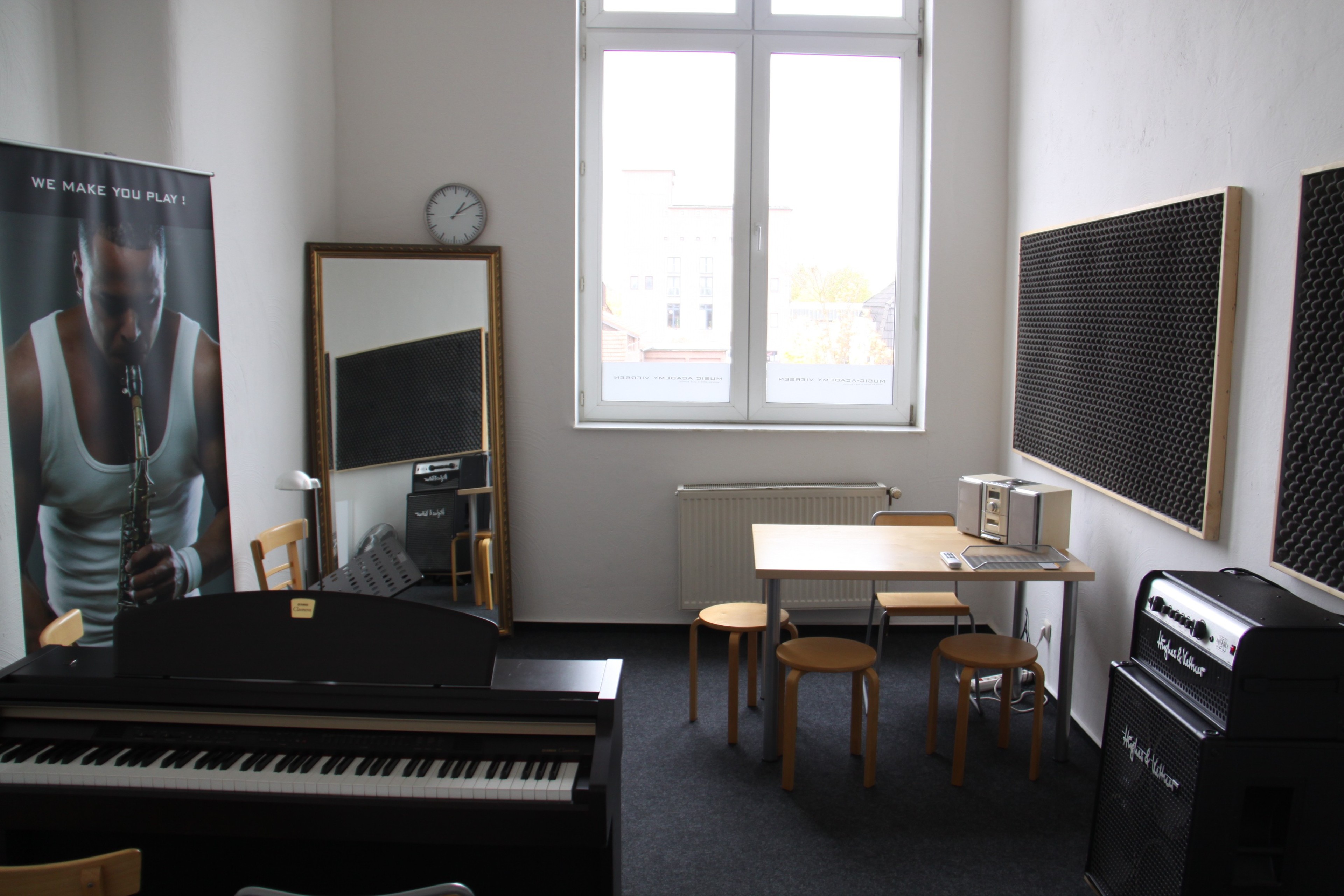 Rehearsal Room 6 - E-Piano