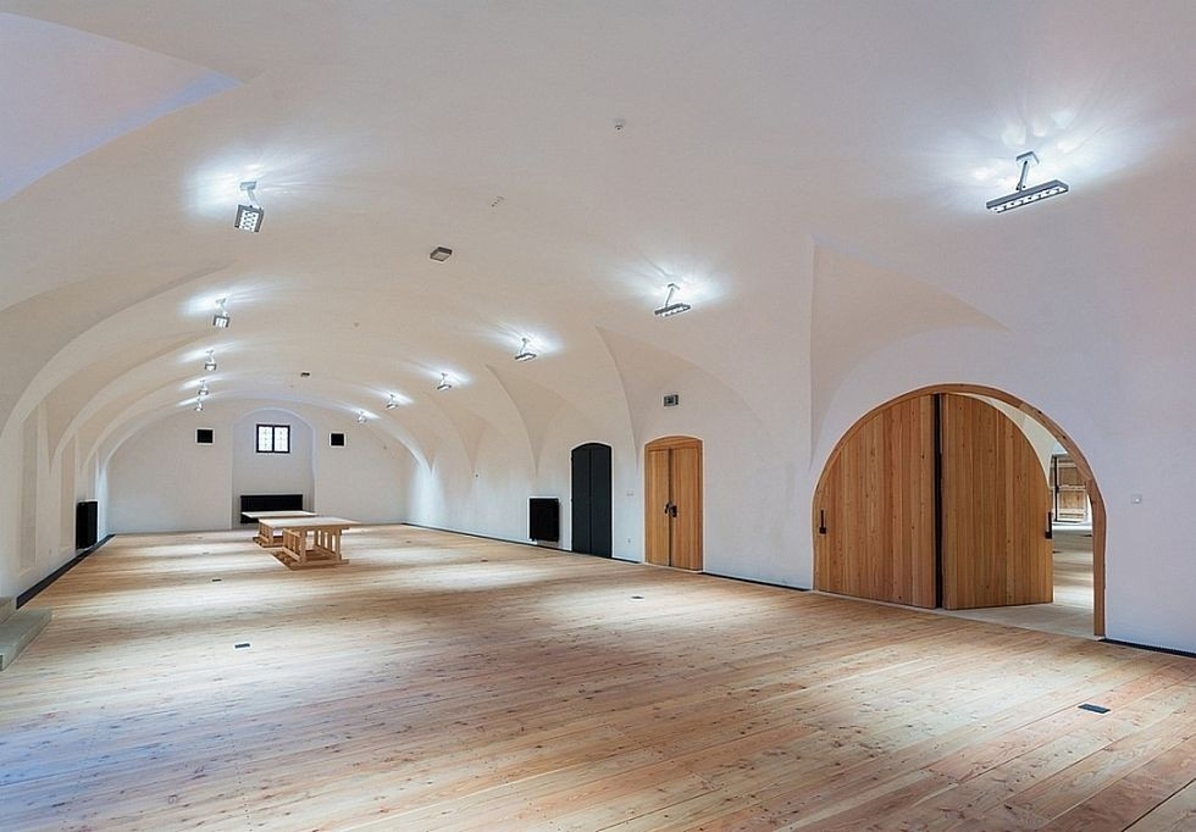 Vaulted Hall - Castle Hill — photo 2