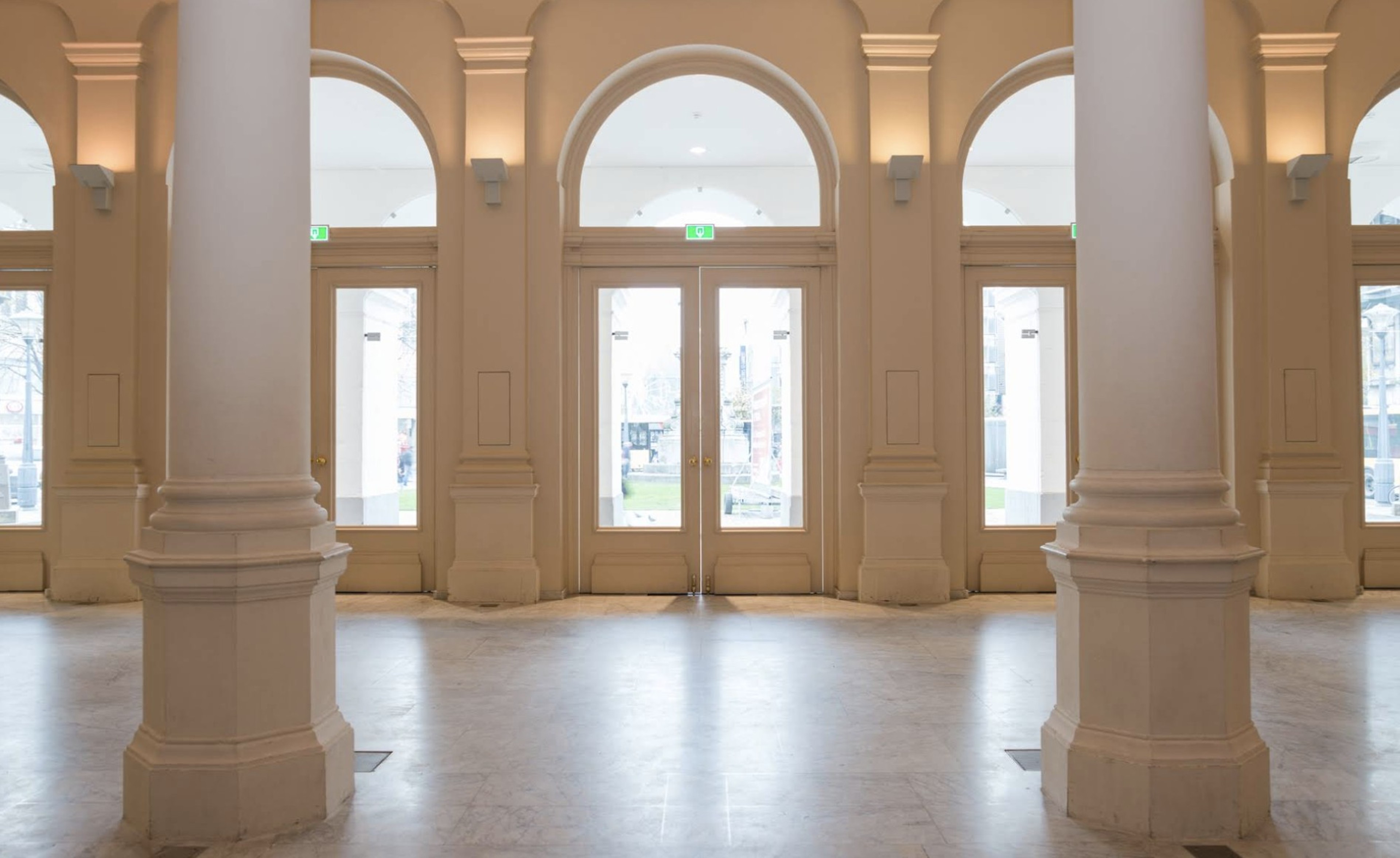 Le Hall — photo 2