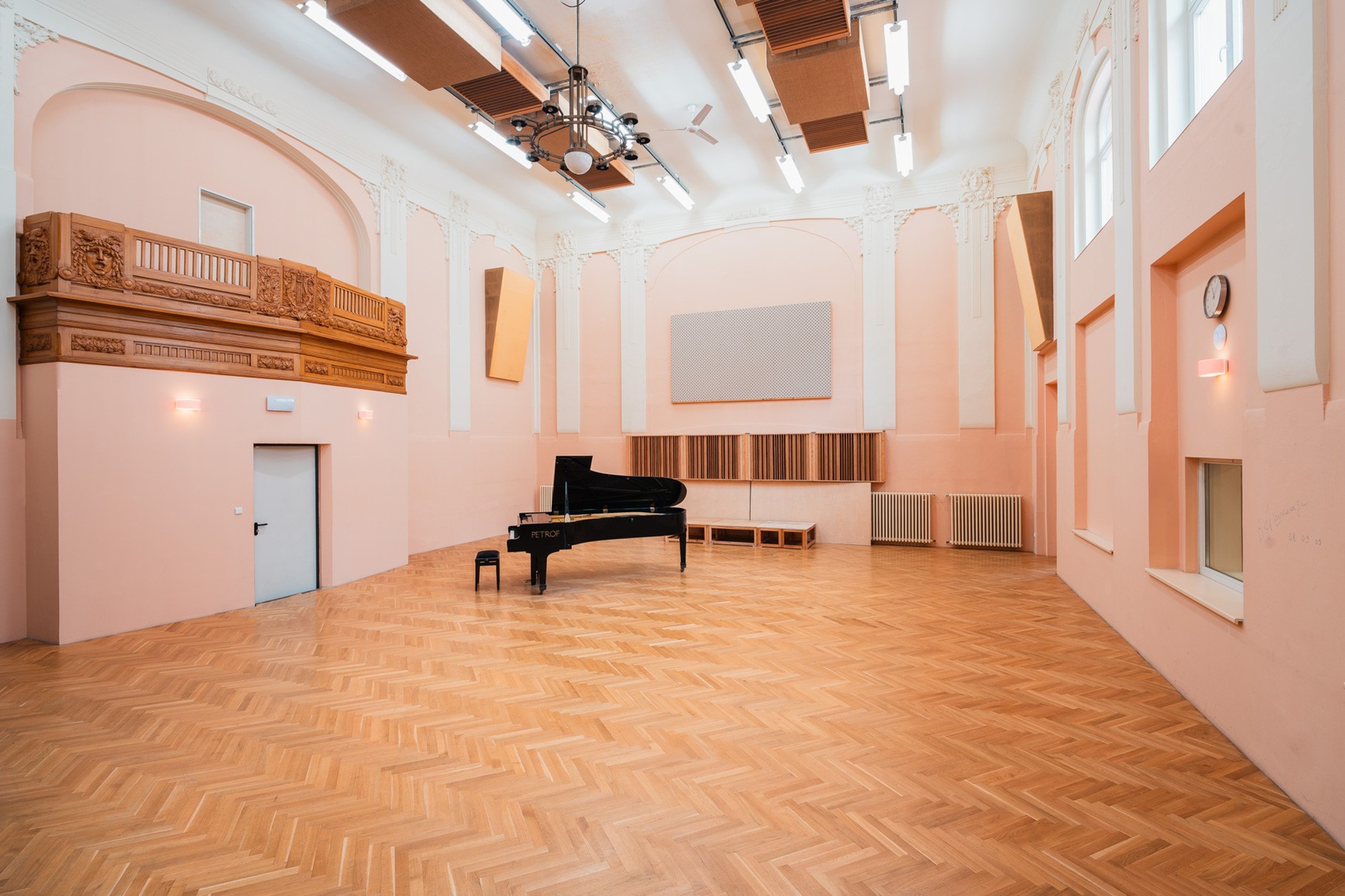 Recording Studio in Praha with GRAMMY Winning team — 写真3
