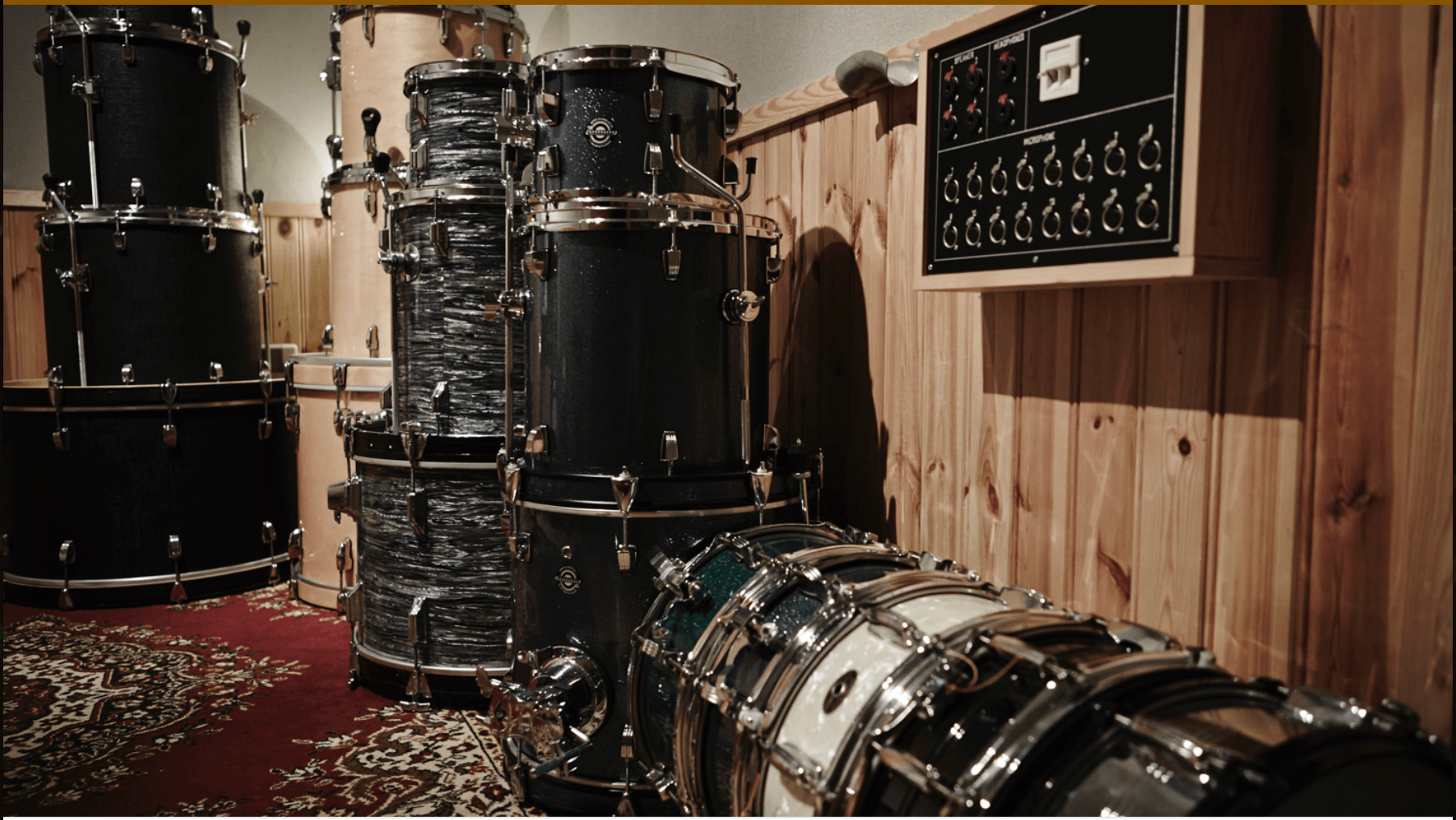 The End Studios — 写真3
