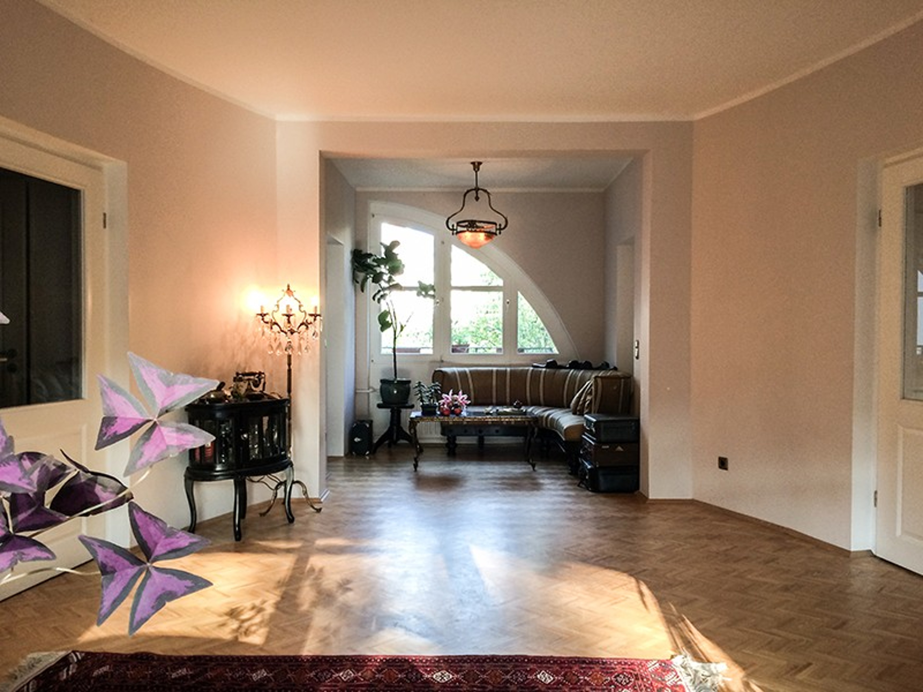 Little private "salon" with a piano — photo 3