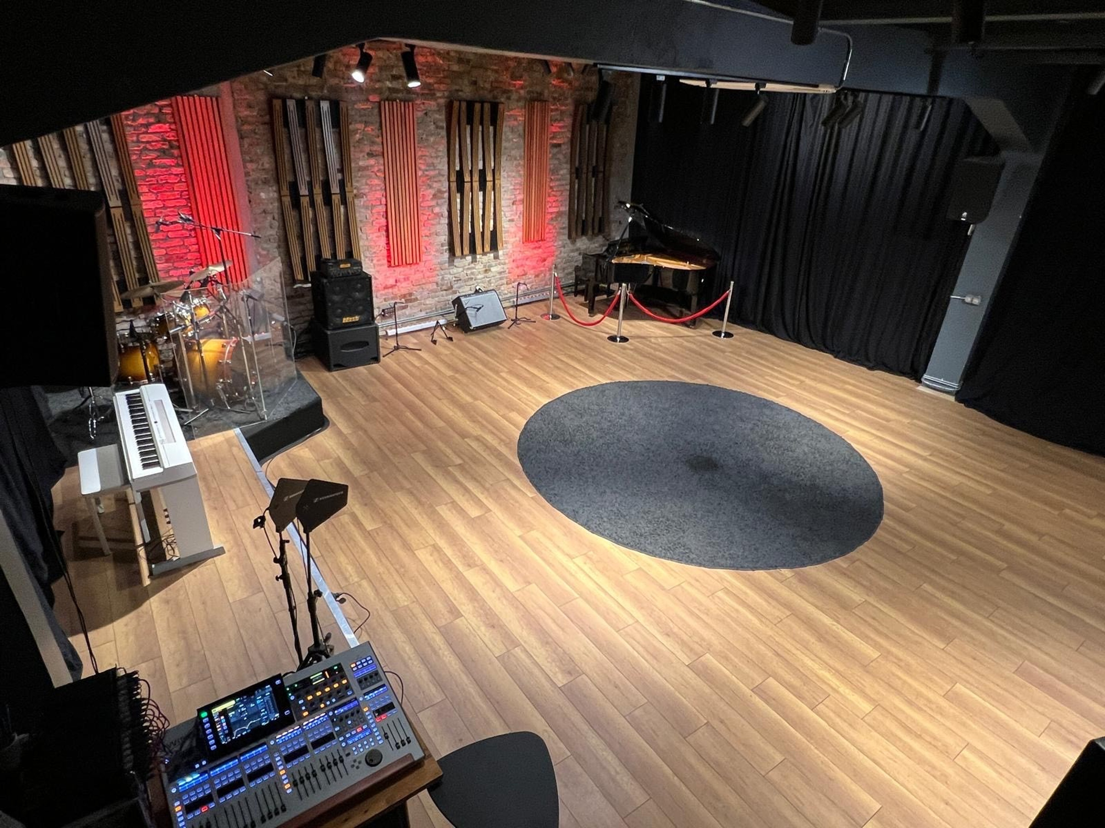 Dolby Atmos & Recording Facility — 写真4