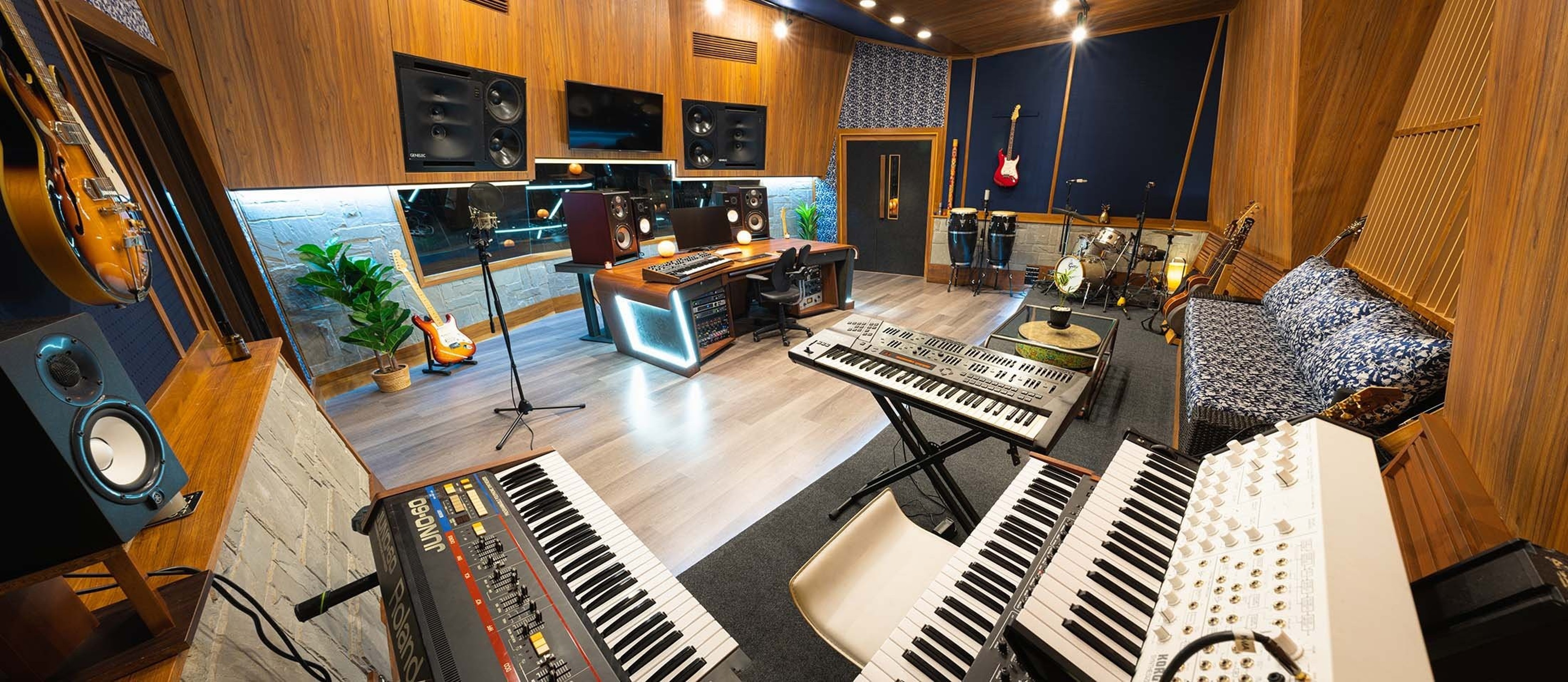 Karma Studios - #1 — 写真2