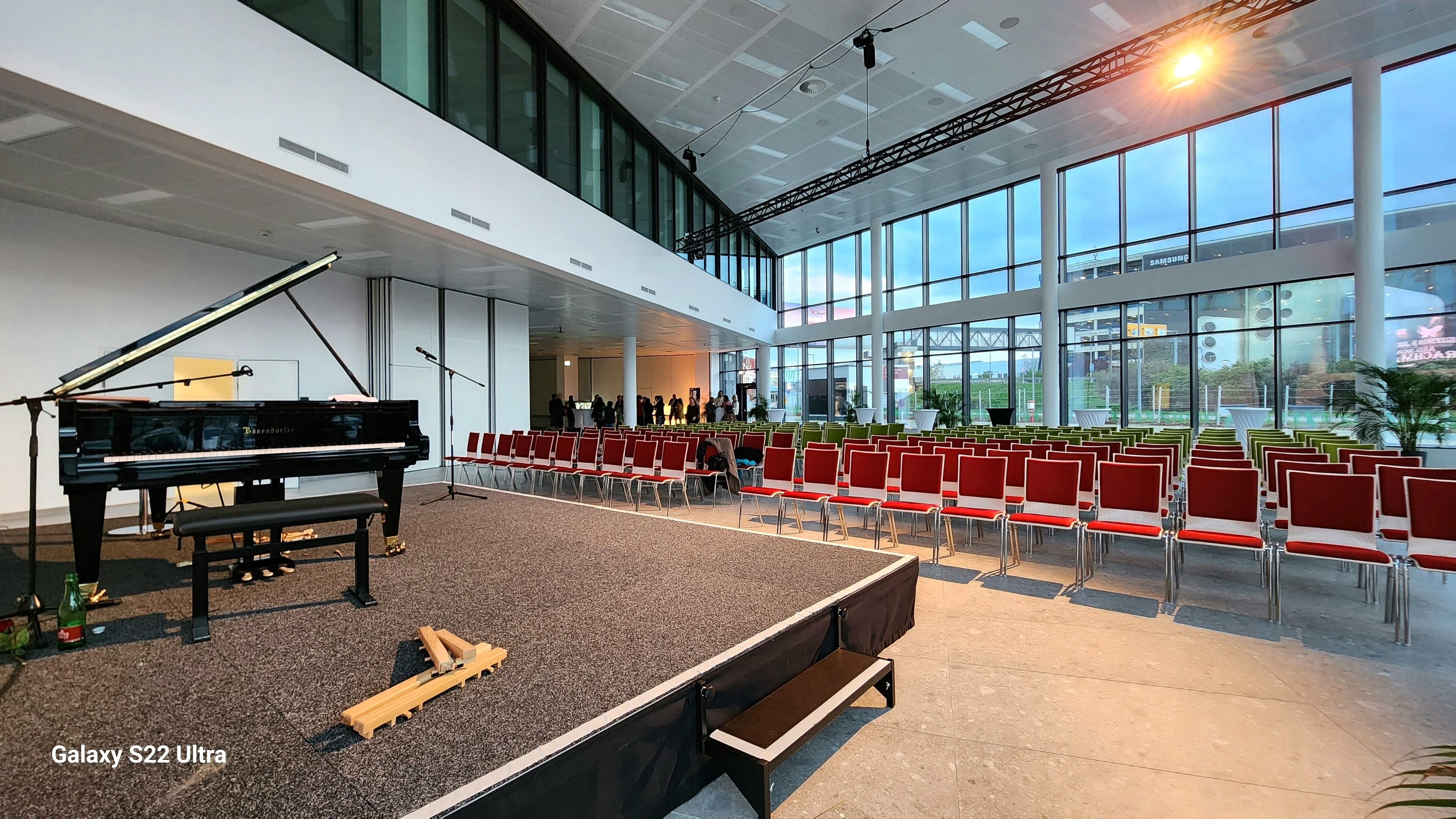 Concert Hall at Vienna International Airport — photo 2