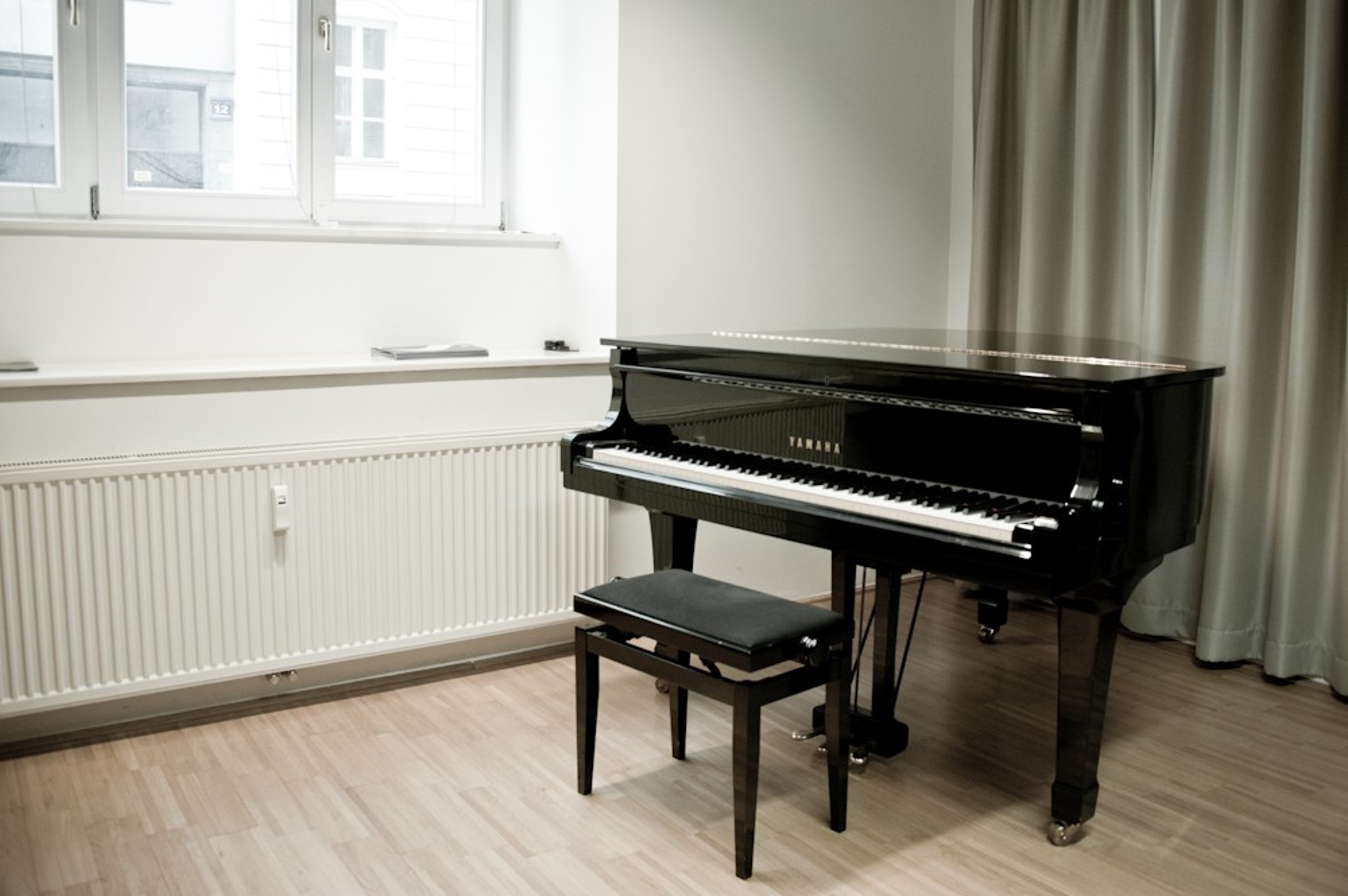MAXTON studio
