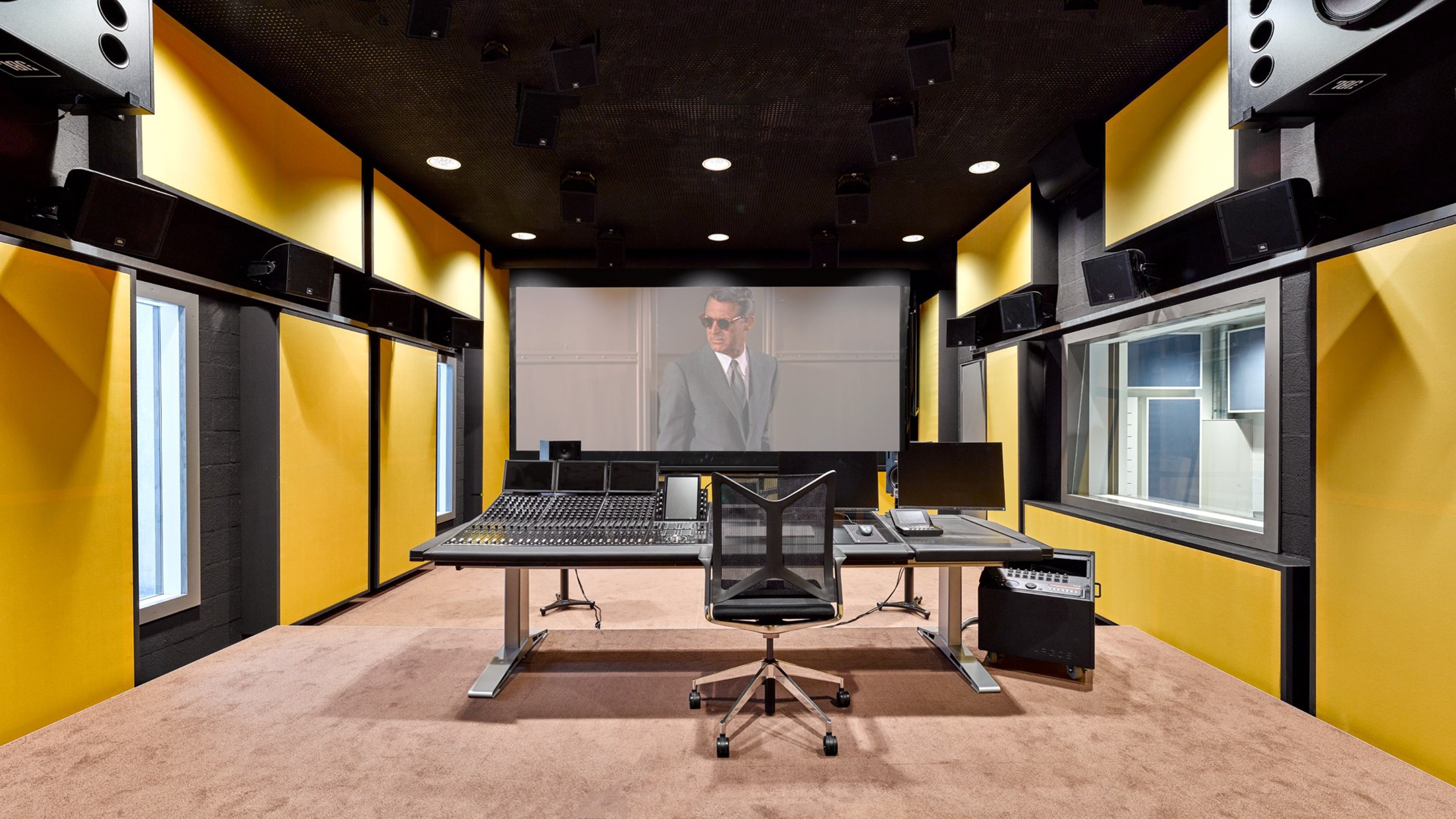 Hollywood Grade Studio with Avid S6 Self Service — photo 5