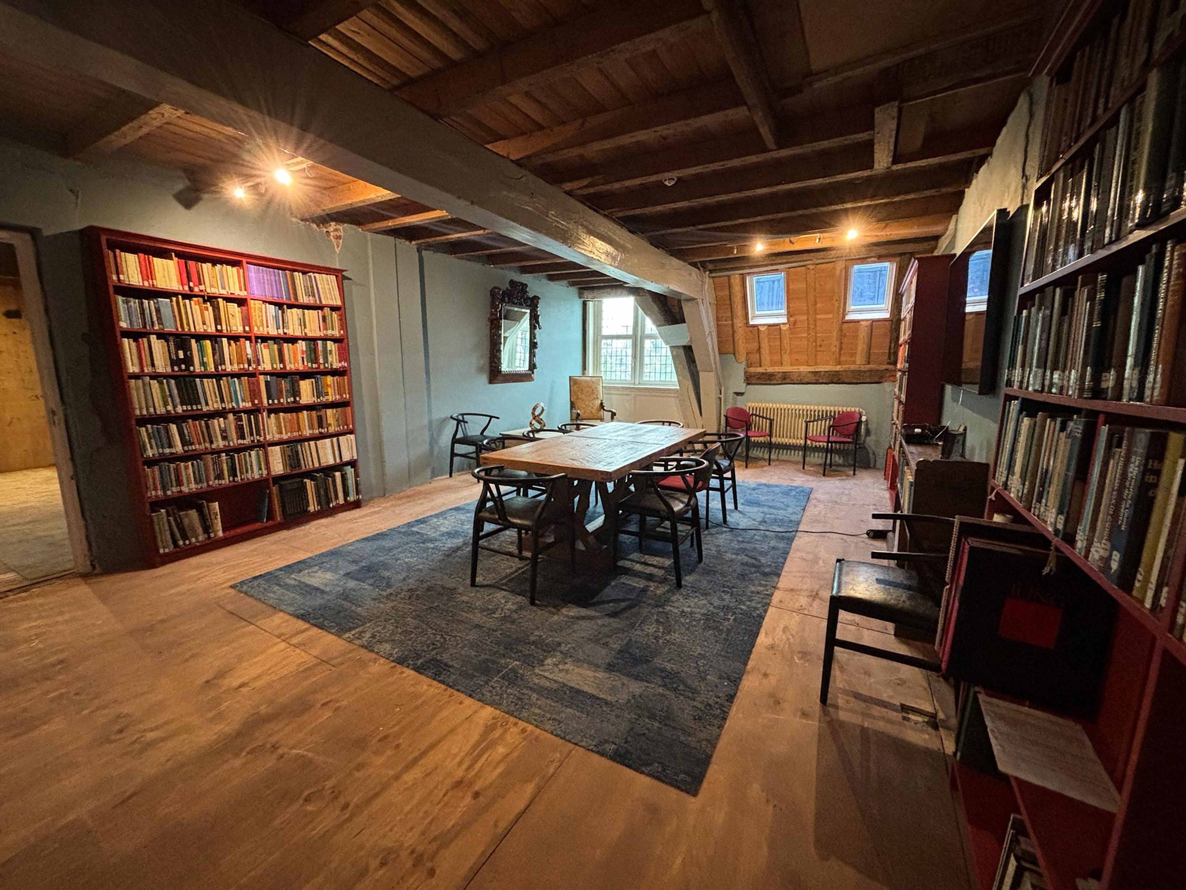 Jung Room - Private Library of Free Mind