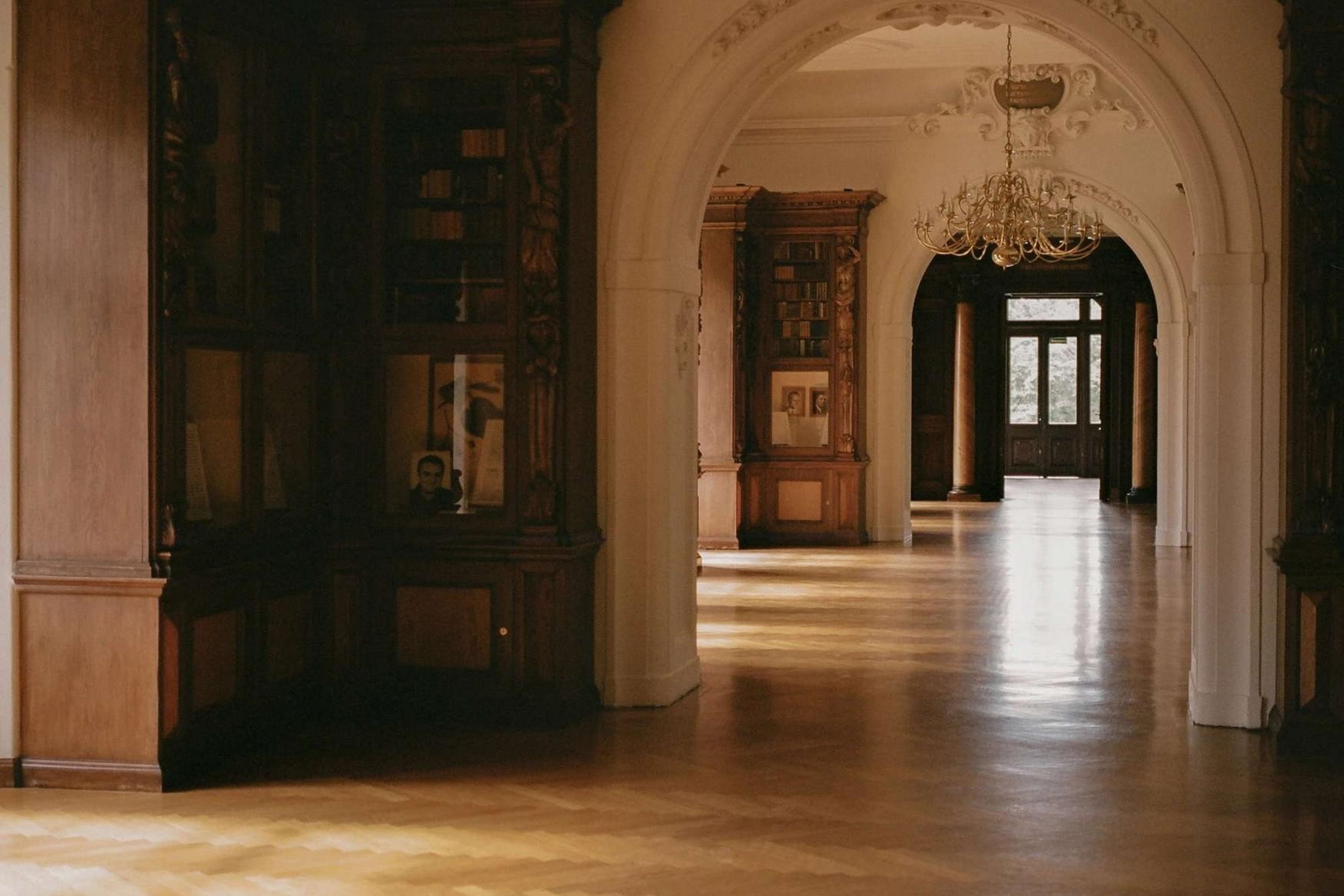 G State Hall — photo 2