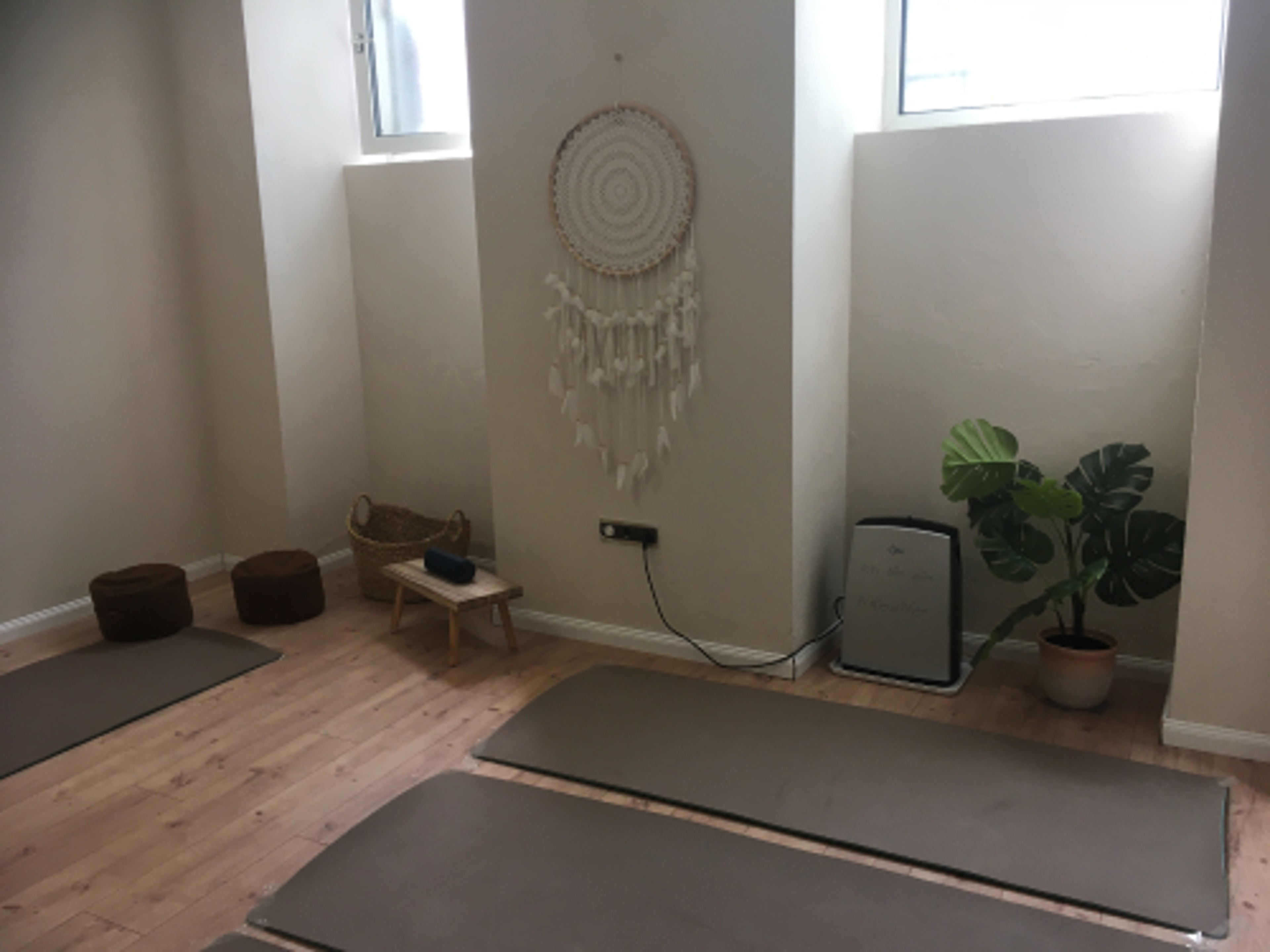 Small, newly renovated studio to make music — 写真3