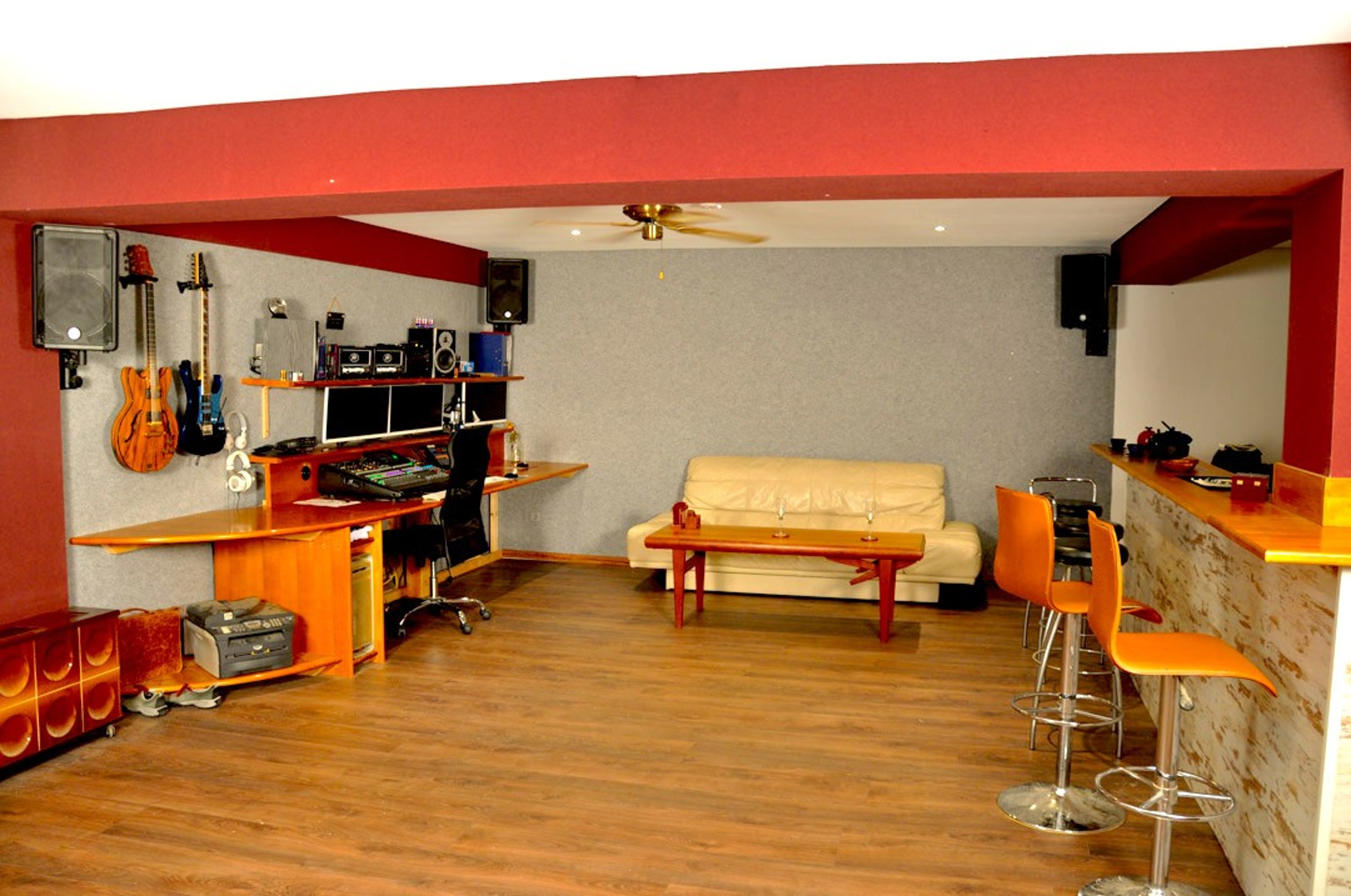 Clubroom & Studio — 写真3