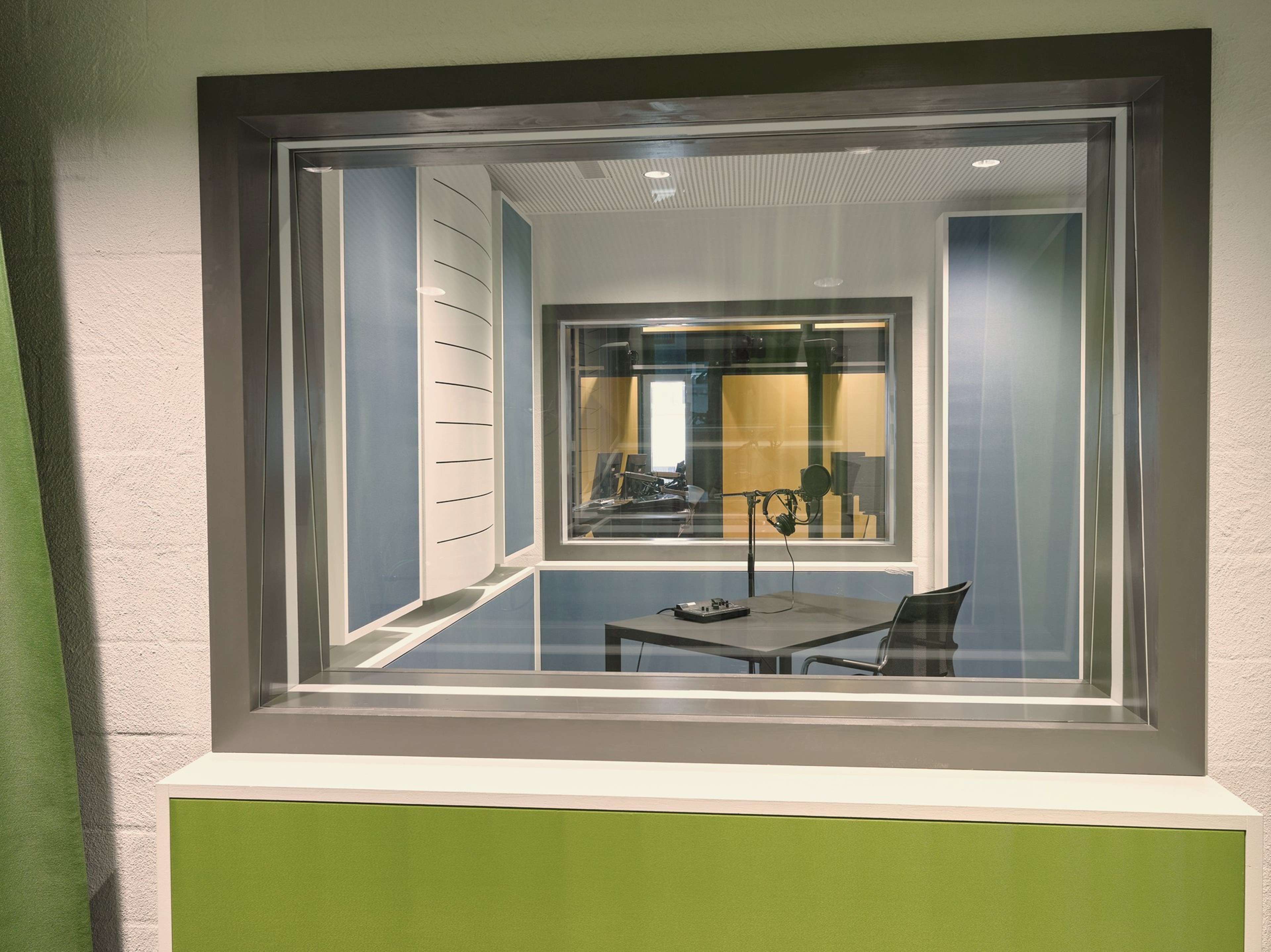 Live Room 3 – Small Recording Booth — photo 3