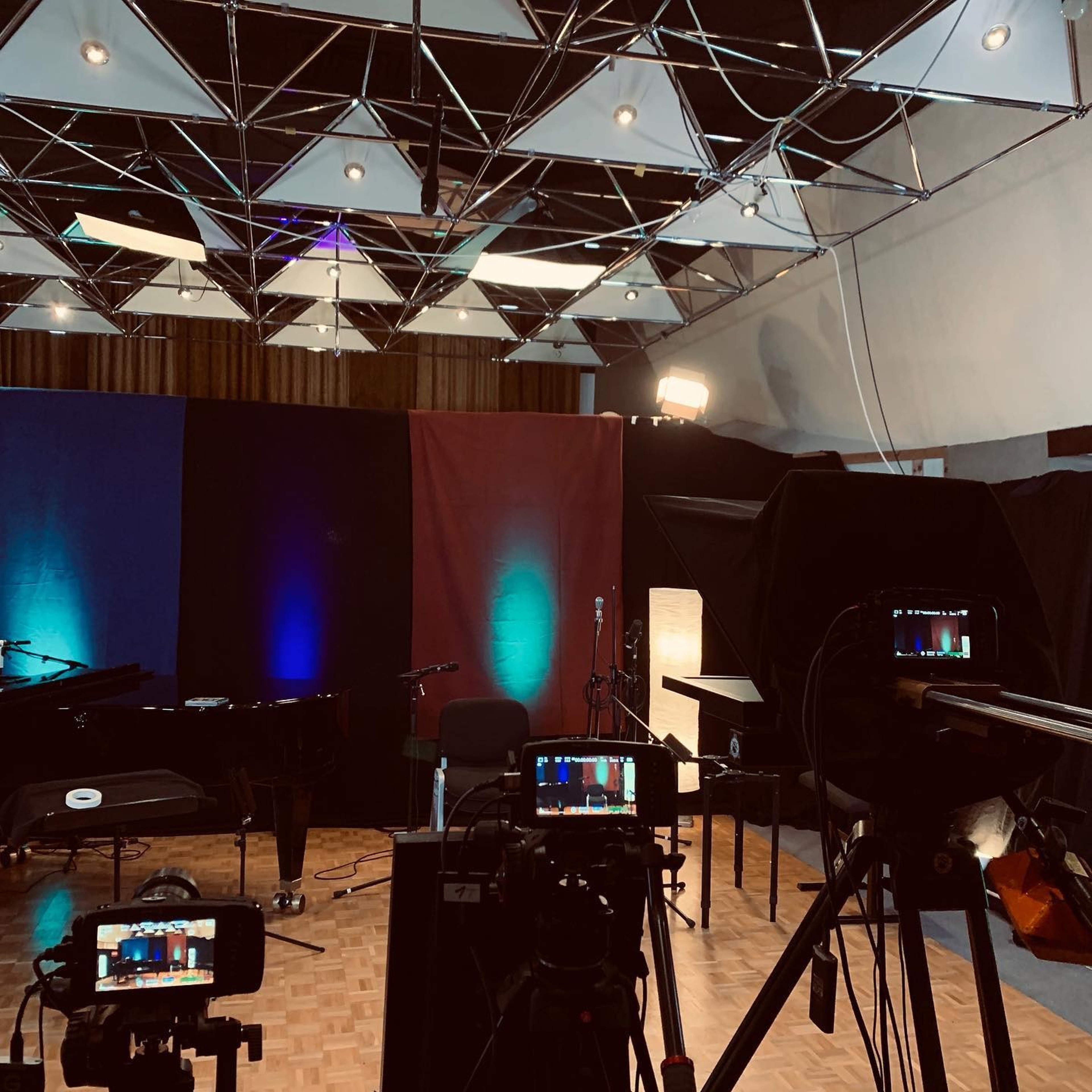 Modern Vintage Studio for live-audio- and video-production — 写真4