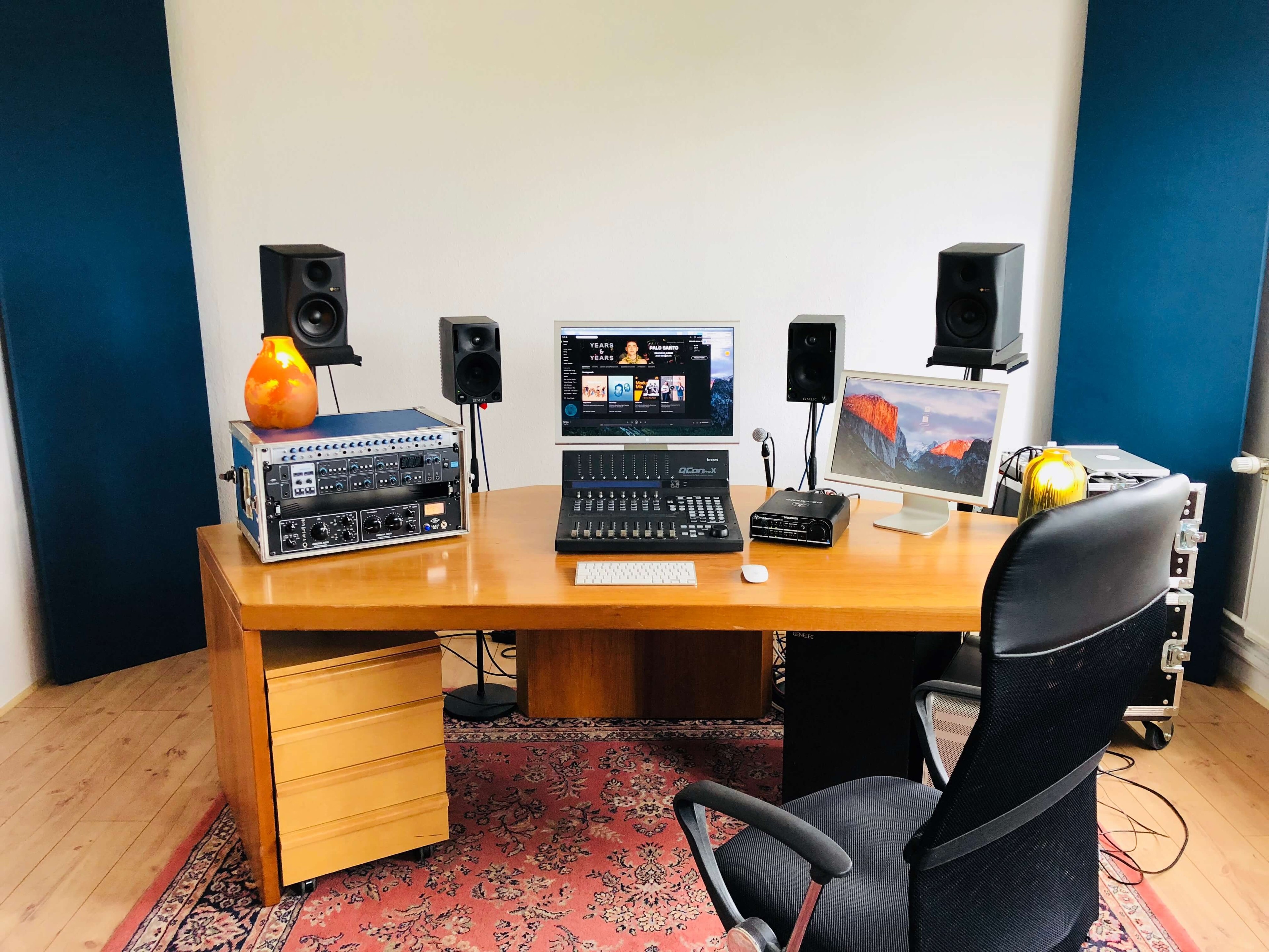 Control room in beautiful studio - Room 1