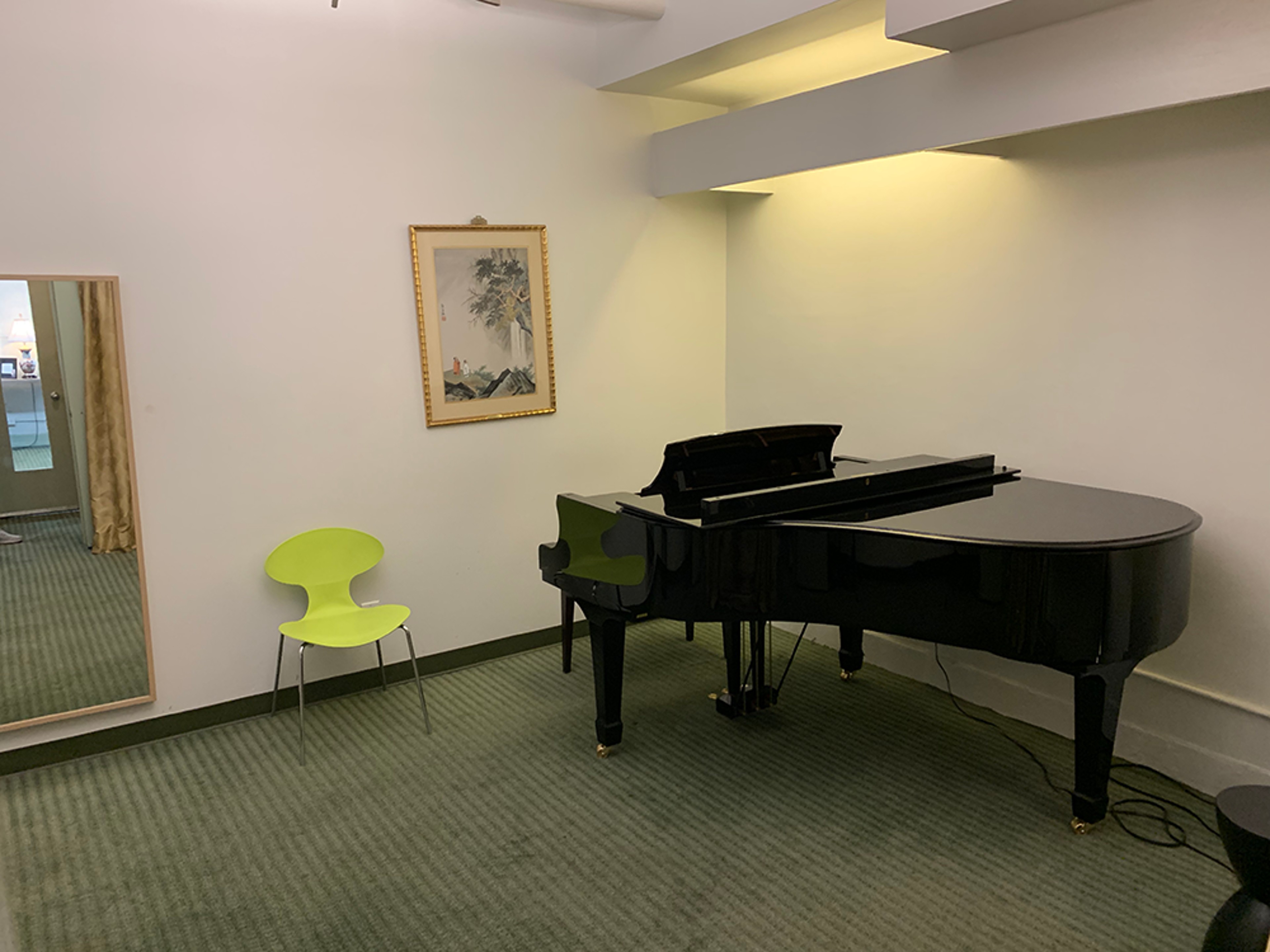 Steinway Grand Piano Rehearsal Studio — 写真3