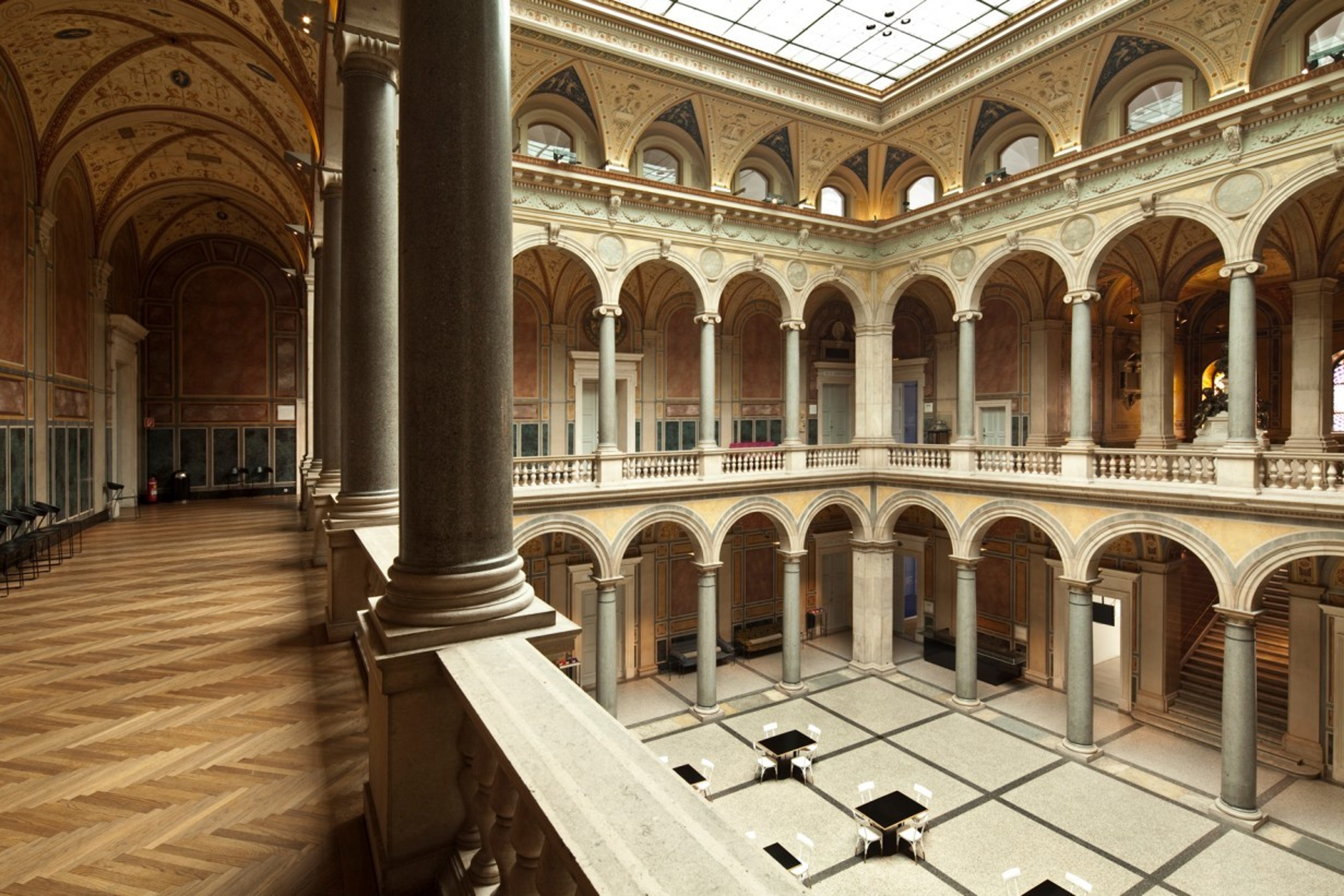 MAK - Säulenhalle — 写真2