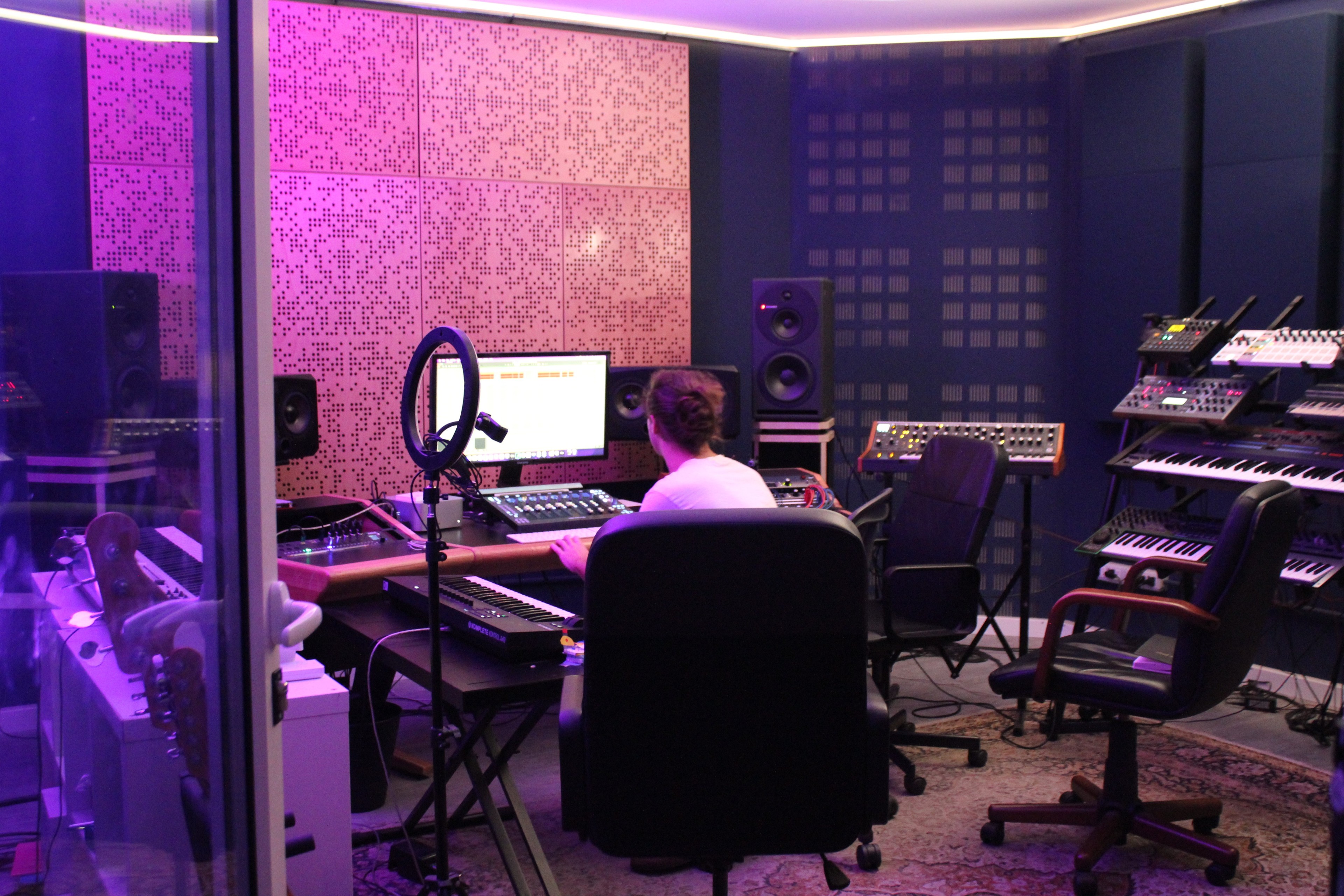 More Music Lab – Studio di registrazione, produzione musicale e hub creativo — foto 2