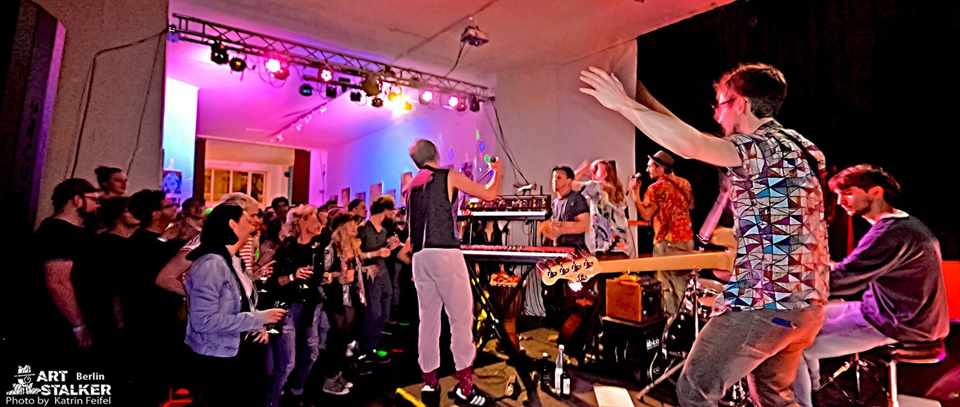 ART Stalker Berlin - Kunst + Bar + Musical Event