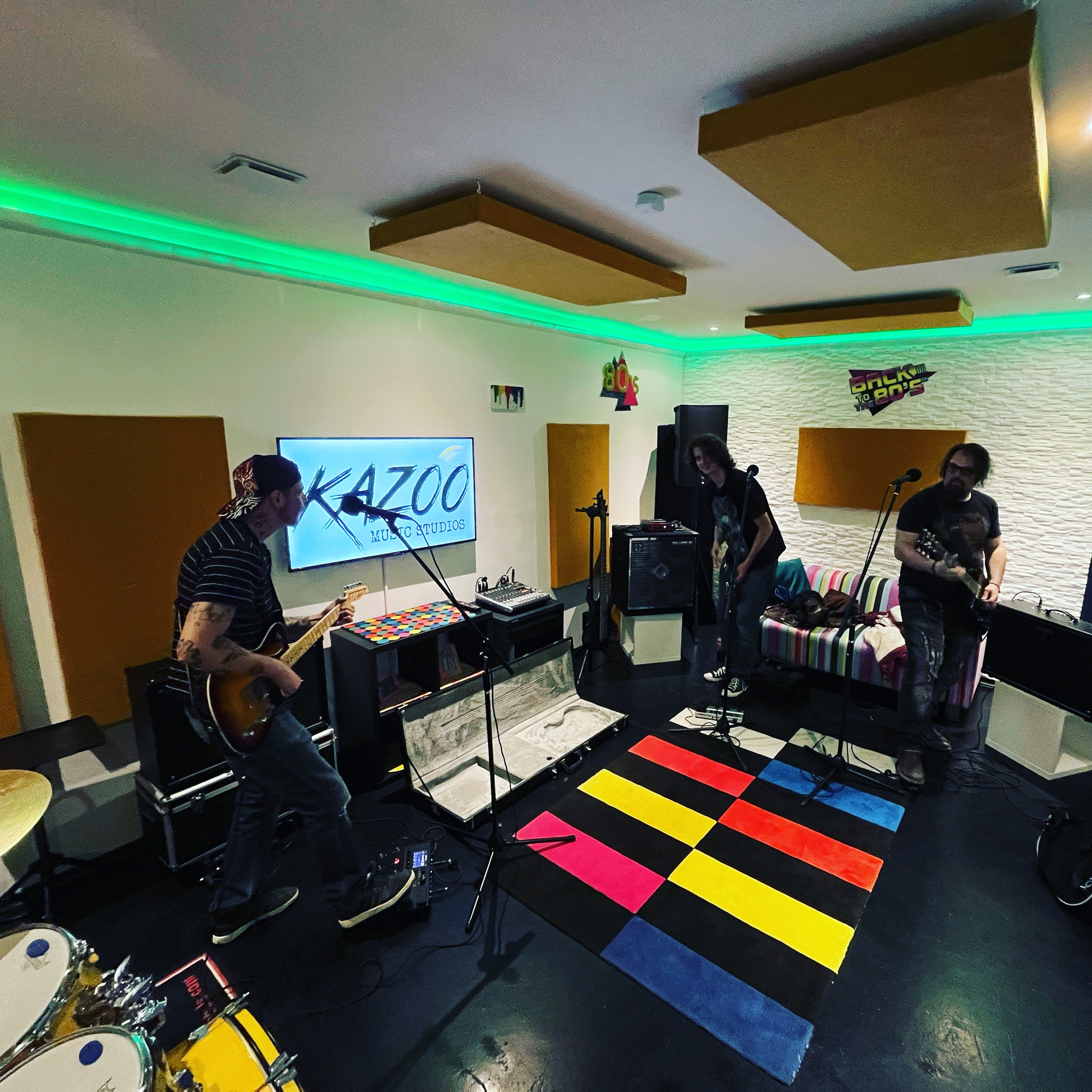 Kazoo Music Studios - Rehearsal Studio "80's" — photo 4