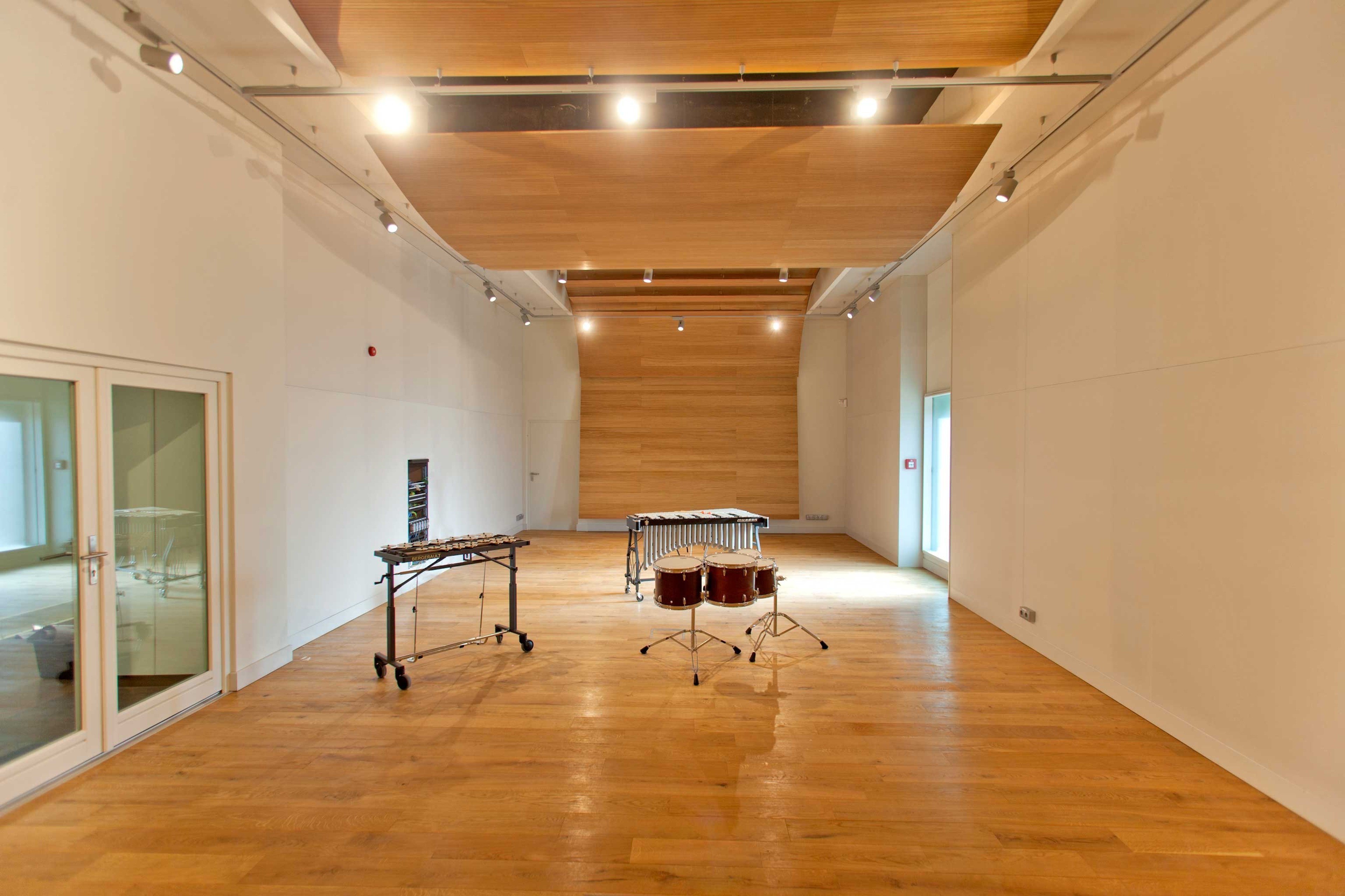 Synchron Stage - Stage B with Control B
