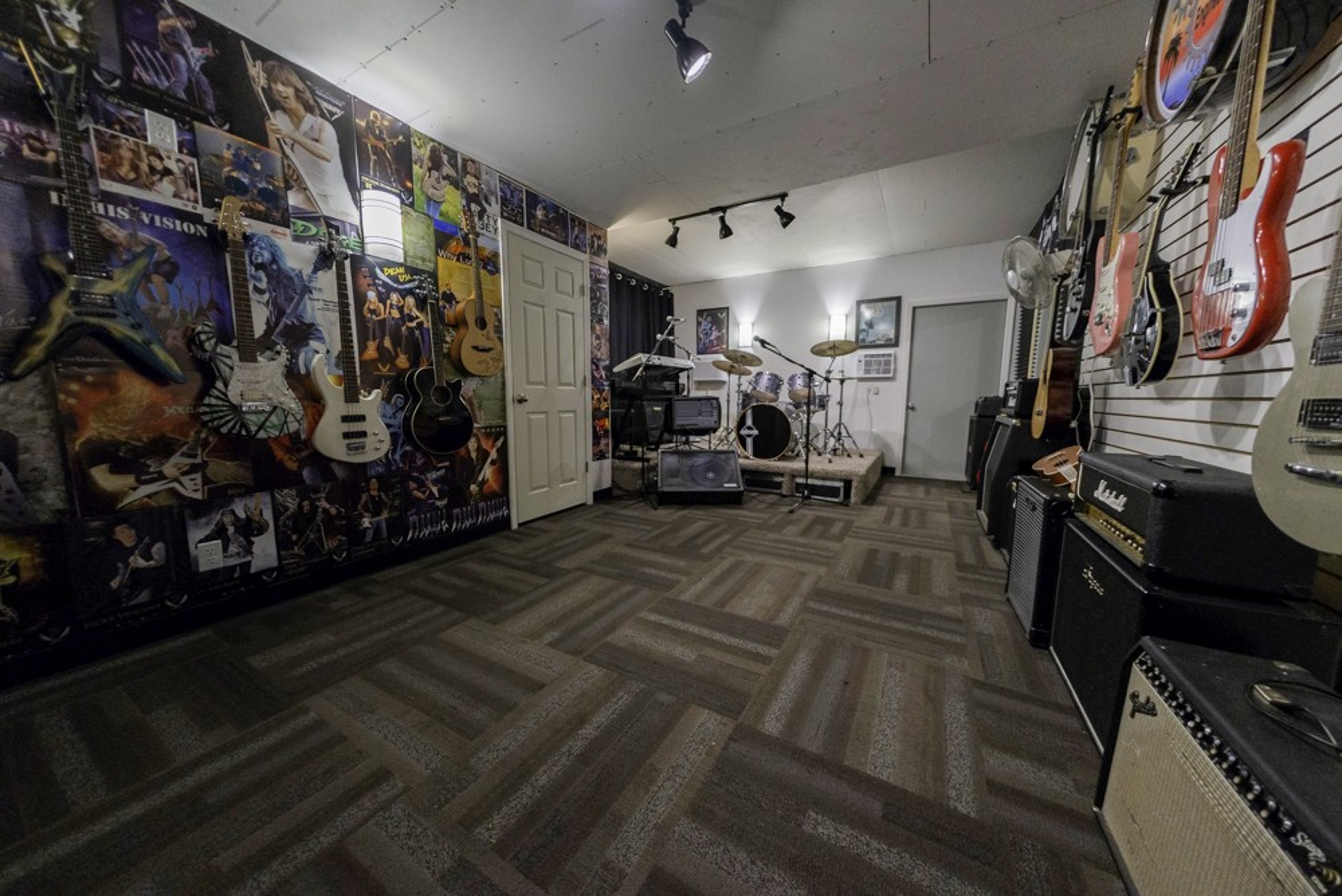 Master Peace Studios - Premiere Live Room — 写真2