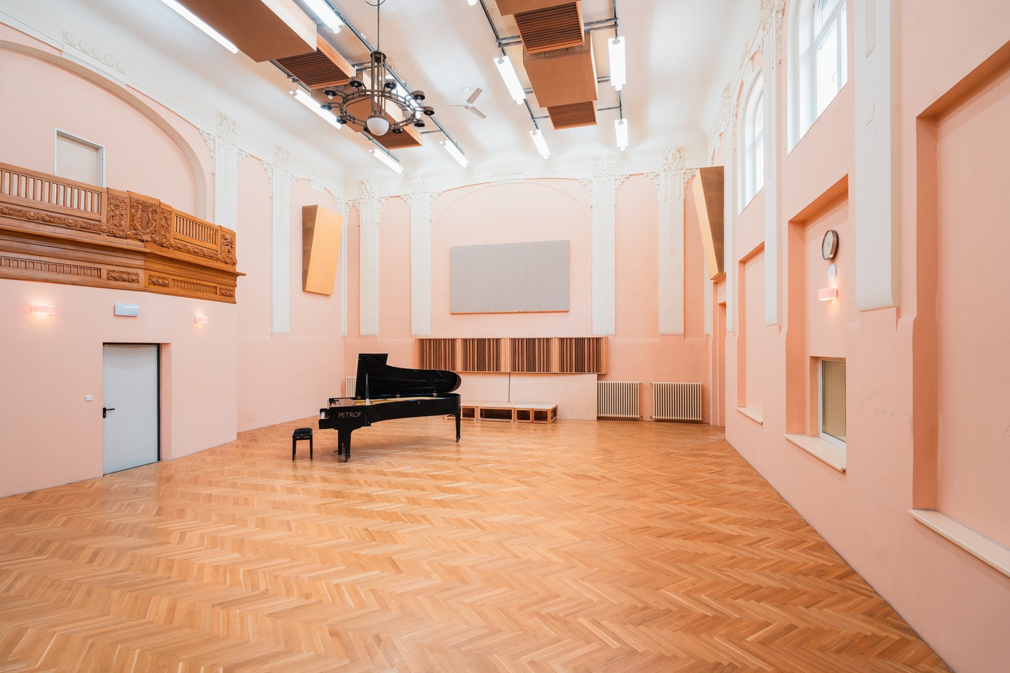 Recording Studio in Praha with GRAMMY Winning team — 写真4