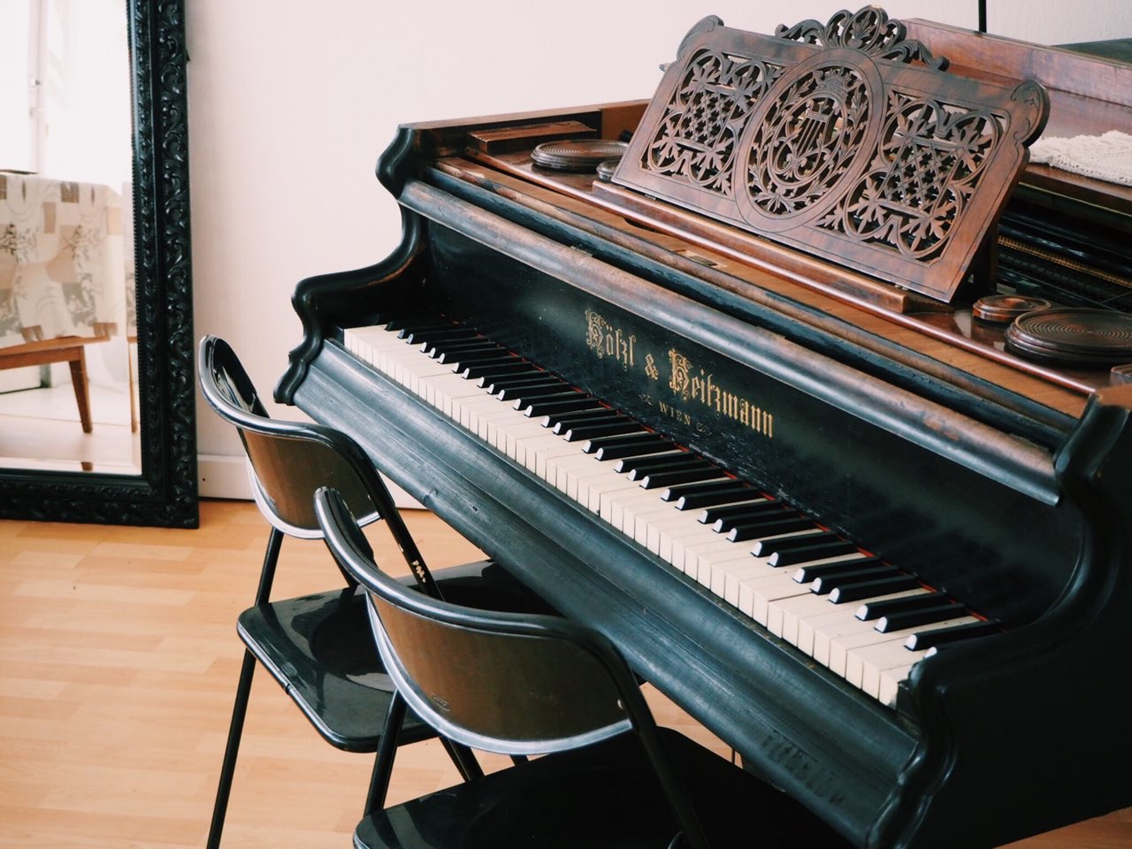 Benefits of Being a  Music Traveler Host
