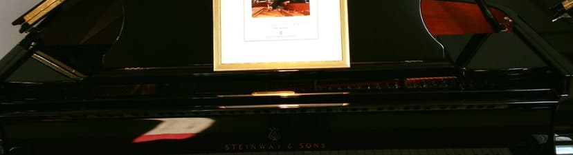 Studio close to Malmö C with a Steinway B