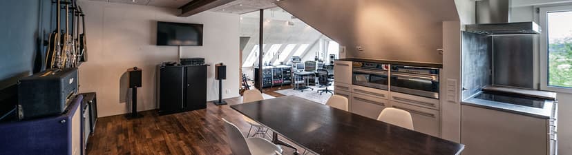 Powerplay Studio E