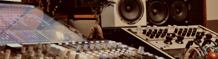 Recording T-ll Studio