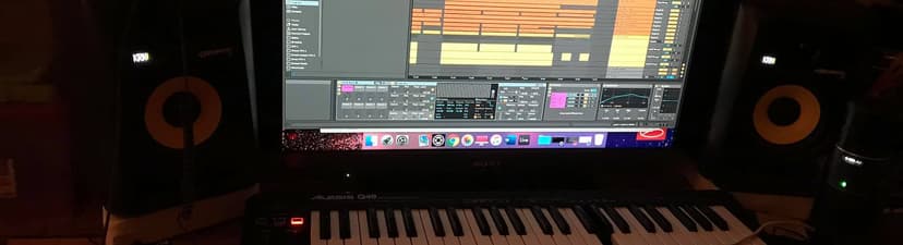 Recording & Mixing Studio