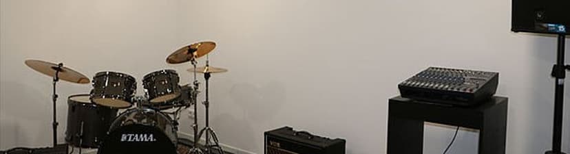 Cozy, well equipped rehearsal space