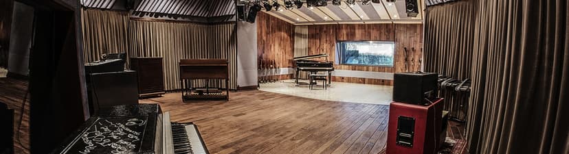 Powerplay Studio A - Steinway Piano