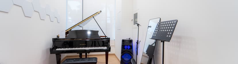 Fournotes Room C5
