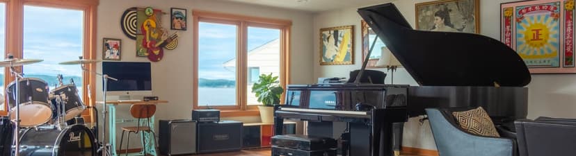 Beachfront Piano Studio